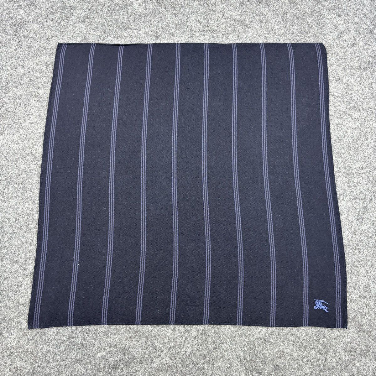 Burberry × Vintage Handkerchief # E032 # Bandana # Neckerchief Size ONE SIZE - 1 Thumbnail