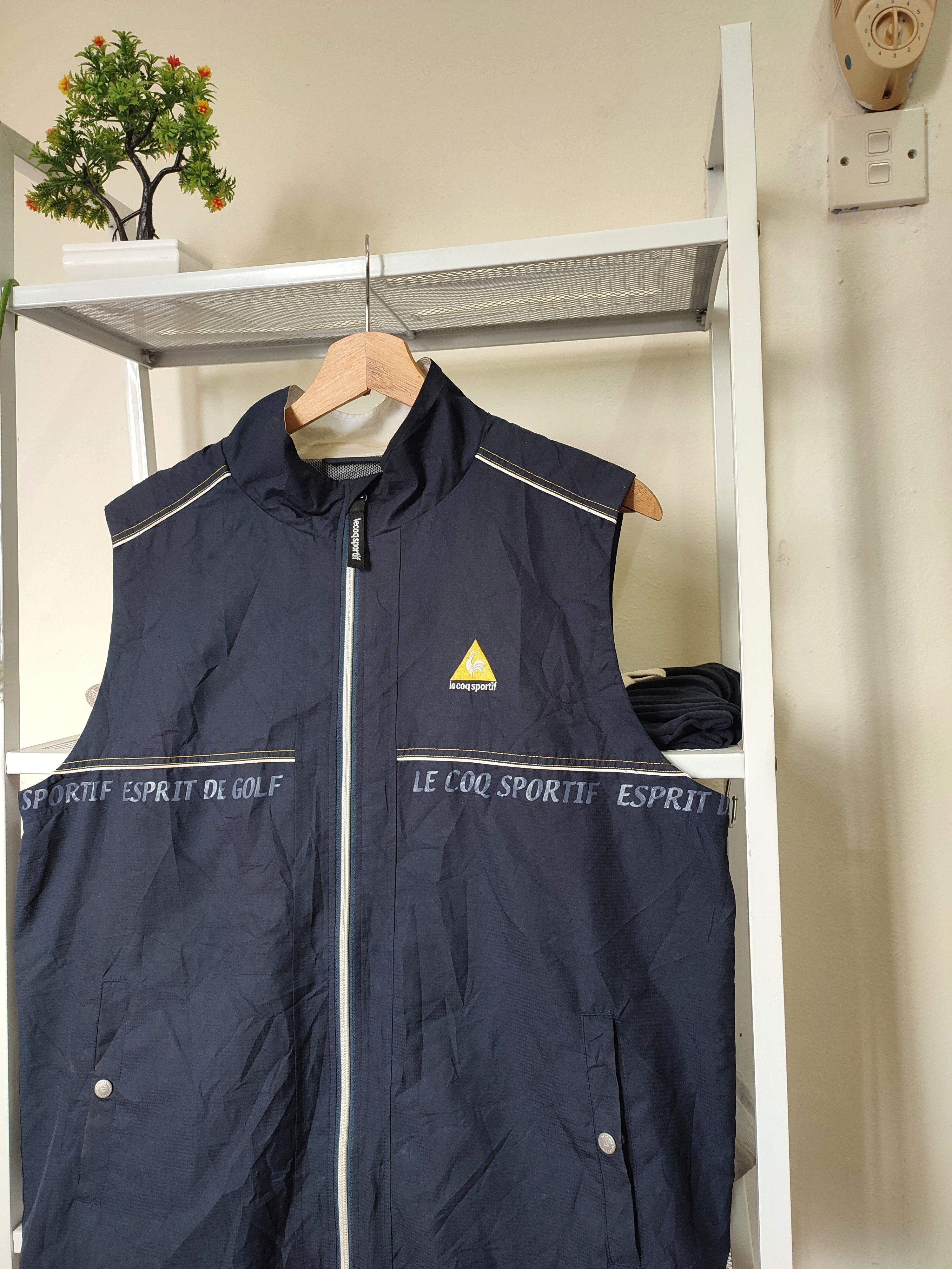 Le Coq Sportif Vintage Le Coq Sportif Zip Up Sleeveless Size US L / EU 52-54 / 3 - 5 Thumbnail