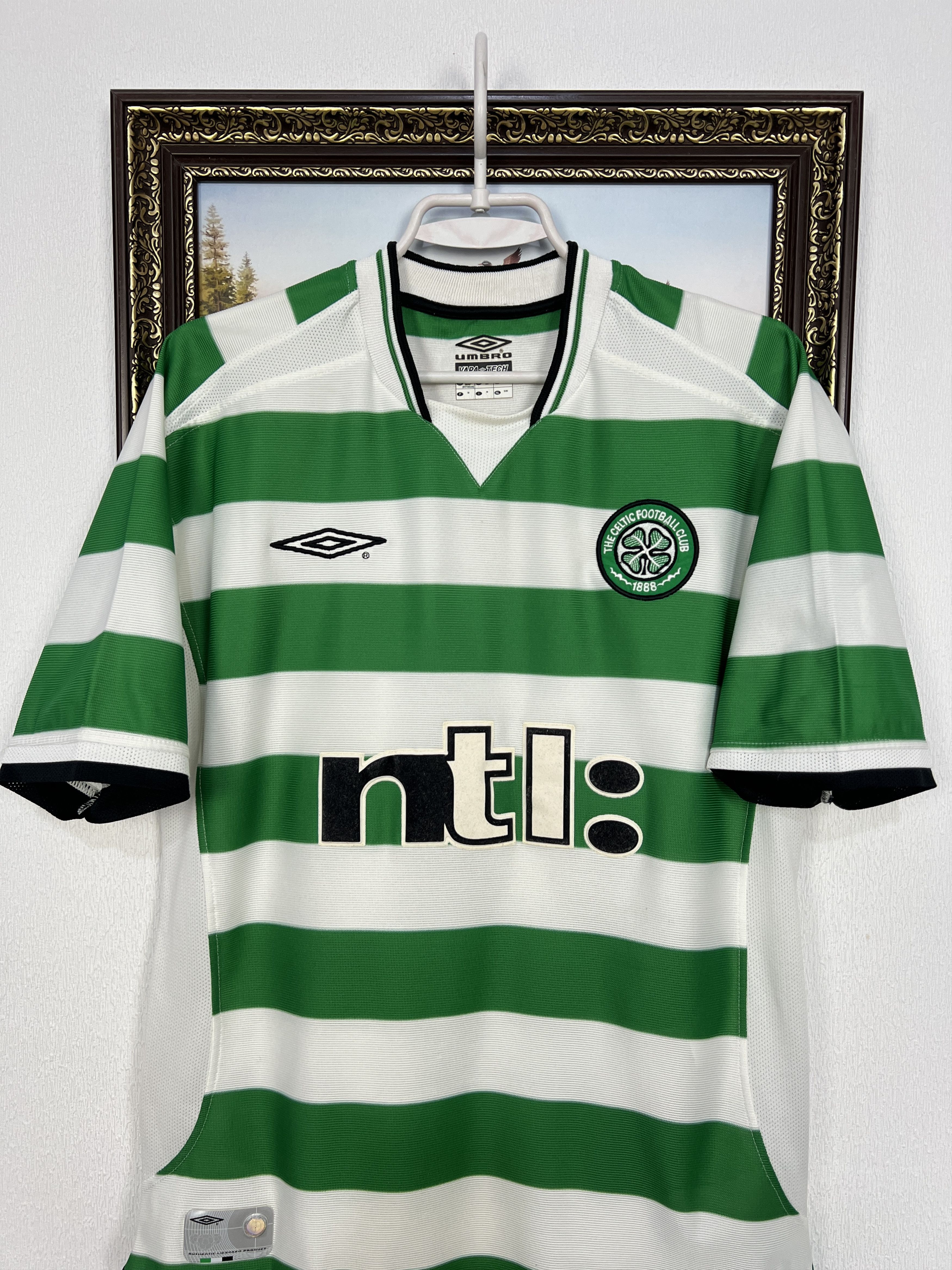 Umbro Celtic Home football shirt 2001 Soccer Umbro Jersey Mens Size US M / EU 48-50 / 2 - 2 Thumbnail