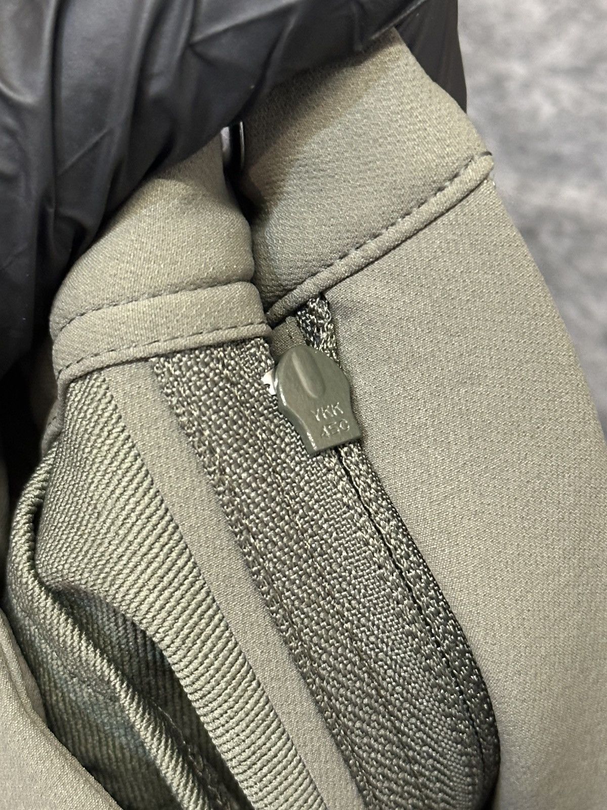 The North Face The North Face men's Summit Series hiking pants . Size US 33 - 16 Thumbnail