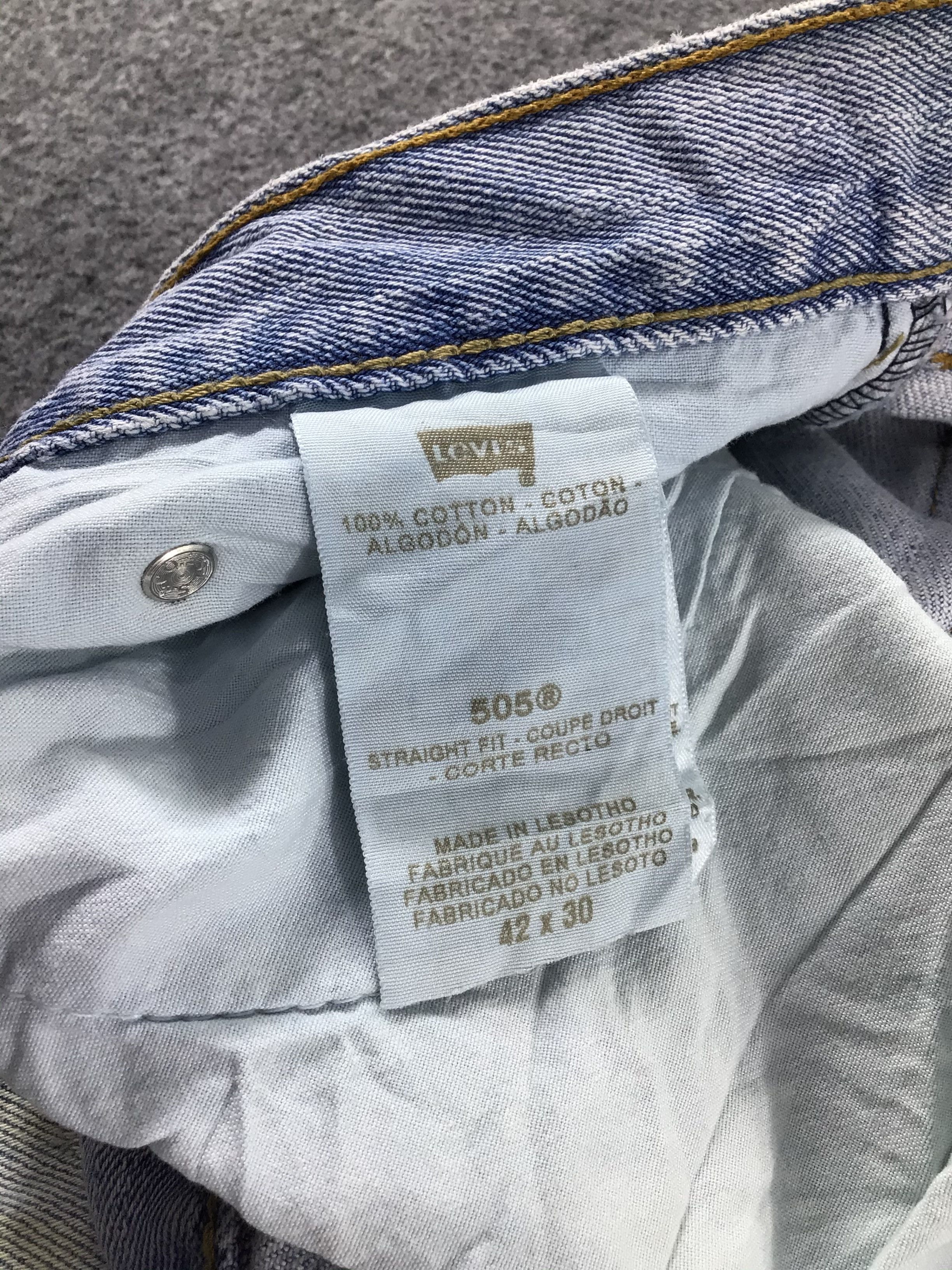 Levi's Vintage Levis 505 Jeans-J563 Size US 43 - 10 Thumbnail
