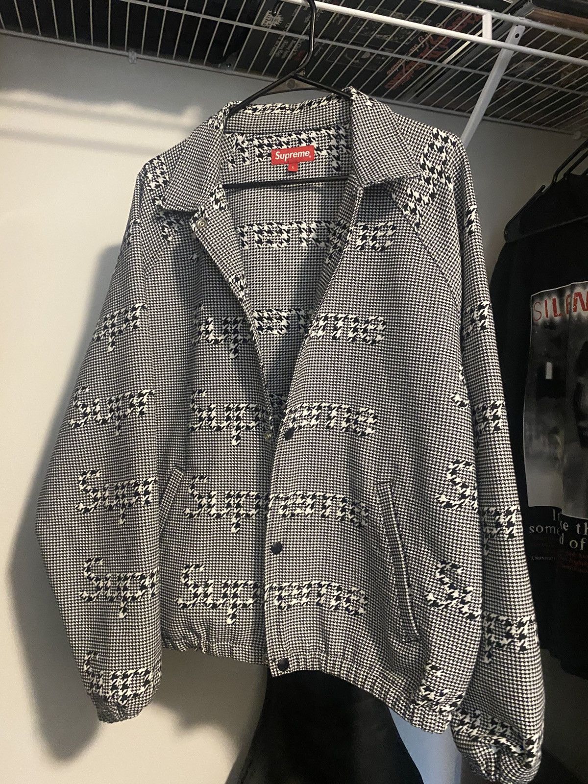 Supreme Supreme Houndstooth Logos Snap Front Jacket (Fall 2020) L Size US L / EU 52-54 / 3 - 3 Thumbnail