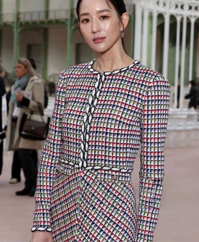 Chanel Chanel 25C colour plaid black and white twisted flower loc Size XS / US 0-2 / IT 36-38 - 1 Thumbnail