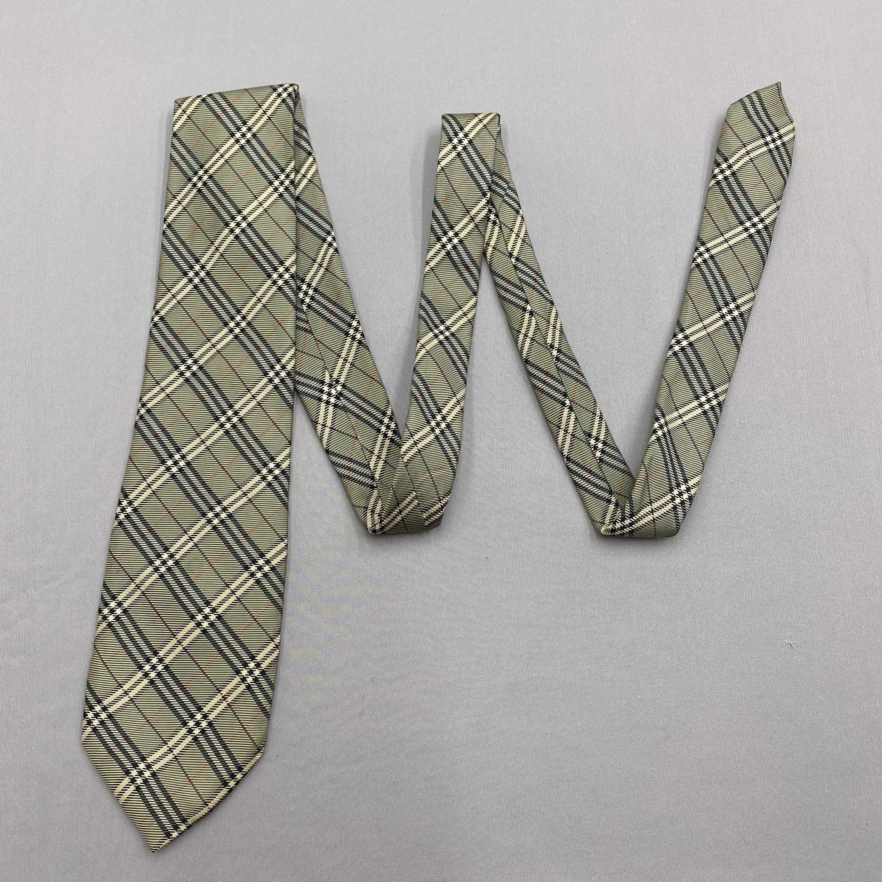 Burberry Vintage Burberry SILK Necktie Cravate Pure Silk Neck Tie Size ONE SIZE - 4 Thumbnail