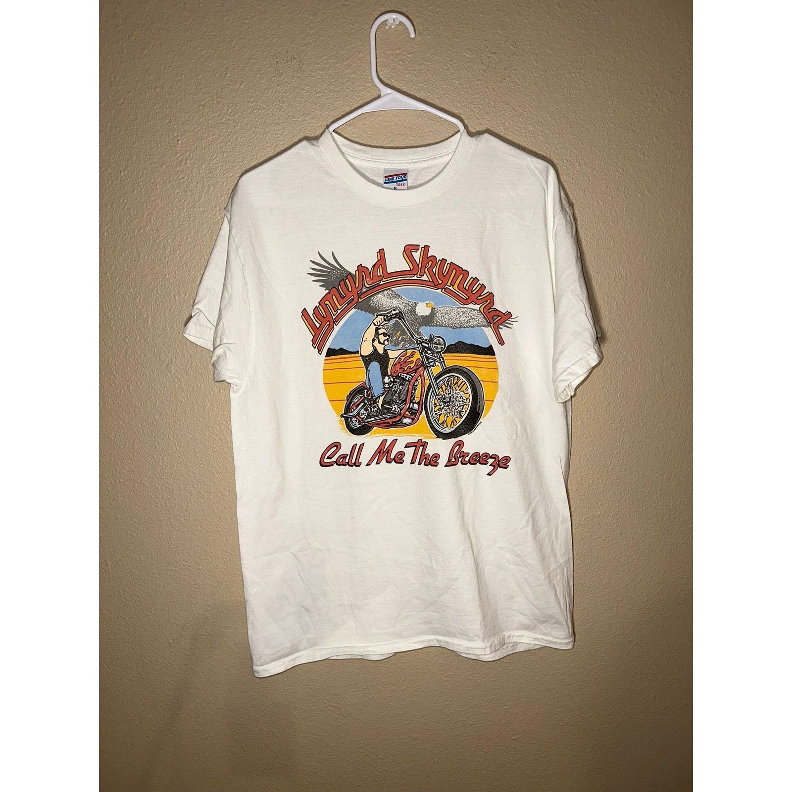 Junk Food 🎸 Vintage Style Lynyrd Skynyrd Graphic T-Shirt (Size M) Size US M / EU 48-50 / 2 - 1 Thumbnail