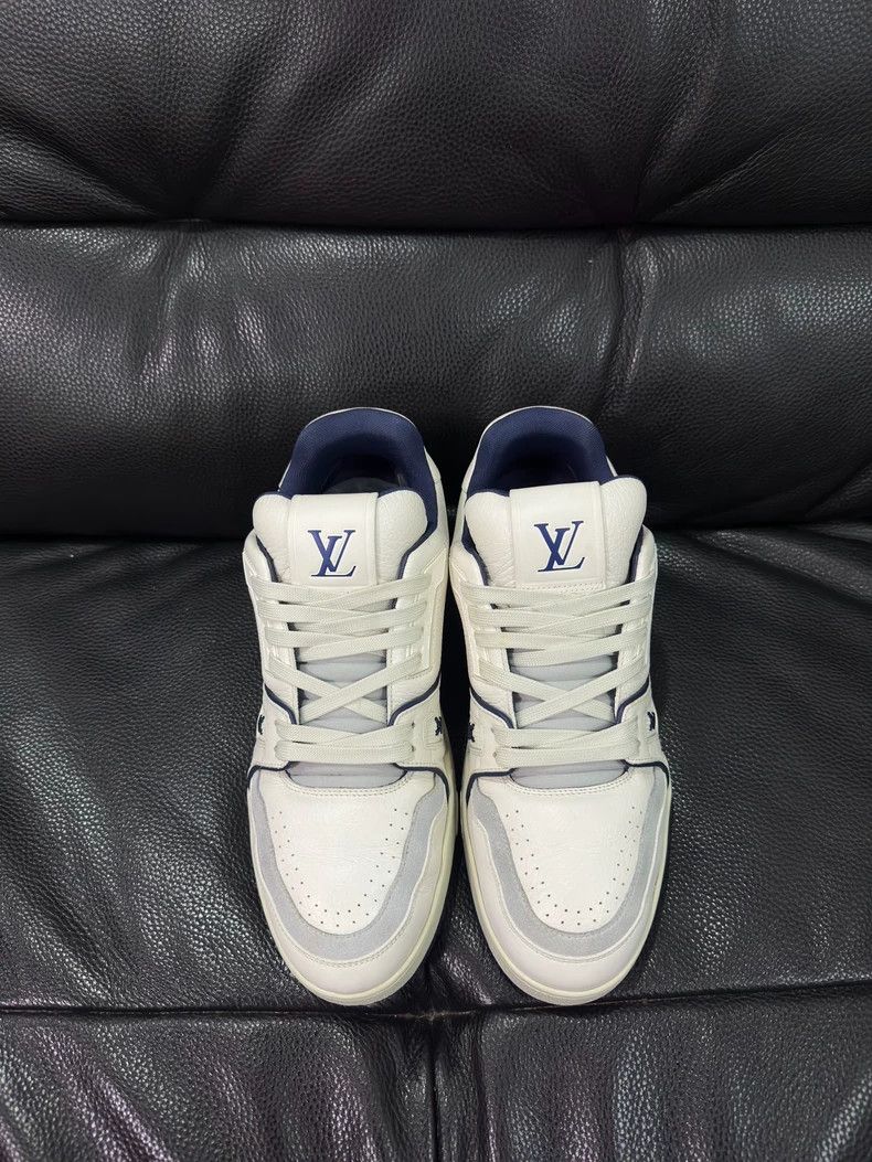 Louis Vuitton Louis Vuitton Low-top fashion board shoes Size US 8 / EU 41 - 2 Thumbnail