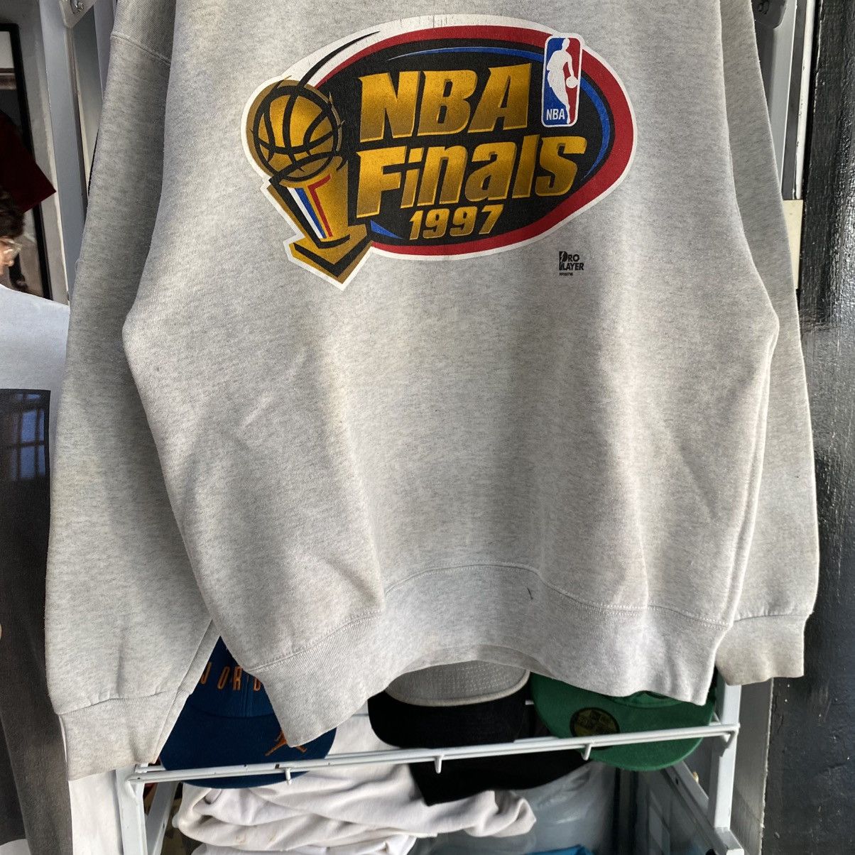 Pro Player × Vintage Vintage 1997 NBA Finals Crewneck Sweatshirt Size L Size US L / EU 52-54 / 3 - 4 Thumbnail