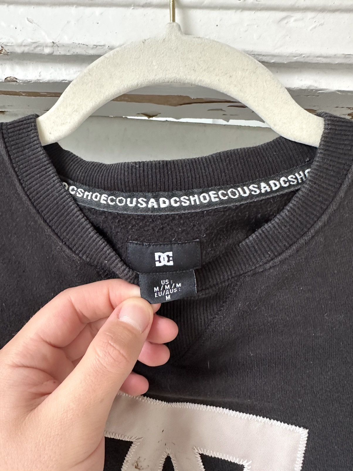 Vintage Vintage DC Logo Black Sweatshirt Size US M / EU 48-50 / 2 - 5 Thumbnail