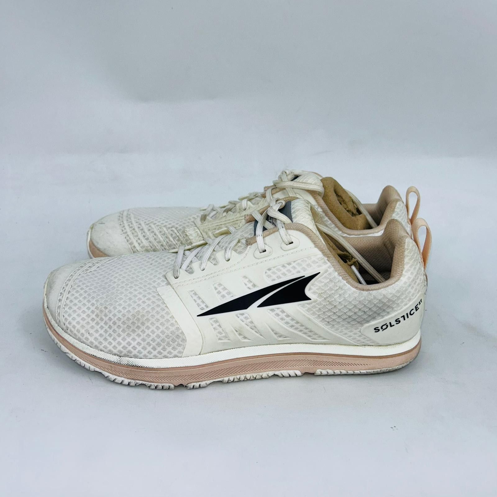 Altra ALTRA WOMEN'S SOLSTICE XT 2 WHITE RUNNING SHOES SIZE 8.5B Size US 8.5 / IT 38.5 - 4 Thumbnail