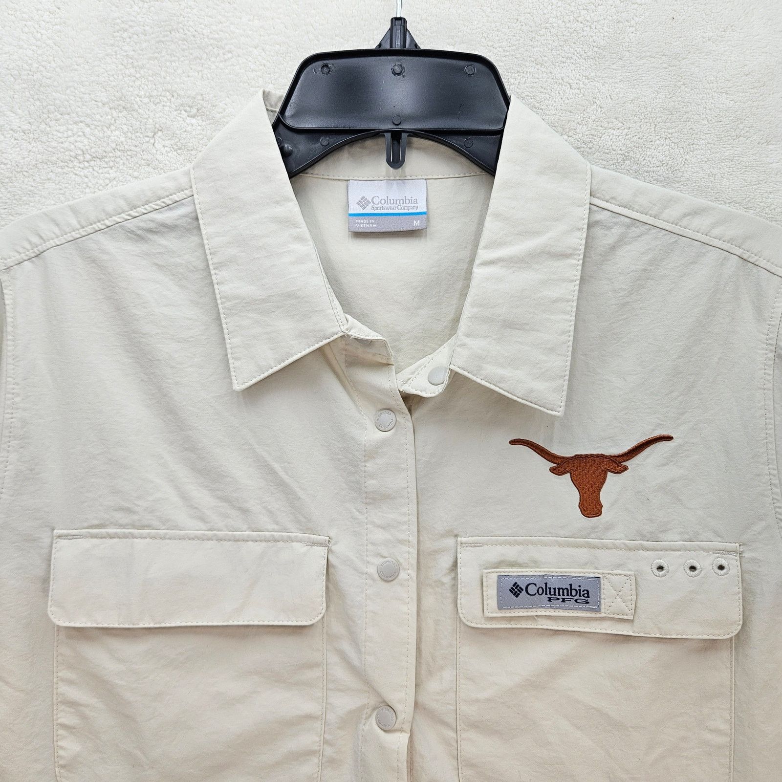 Columbia COLUMBIA SPW WOMEN'S M CROPPED BUTTON UP TEXAS LONG HORN PFG Size M / US 6-8 / IT 42-44 - 2 Thumbnail
