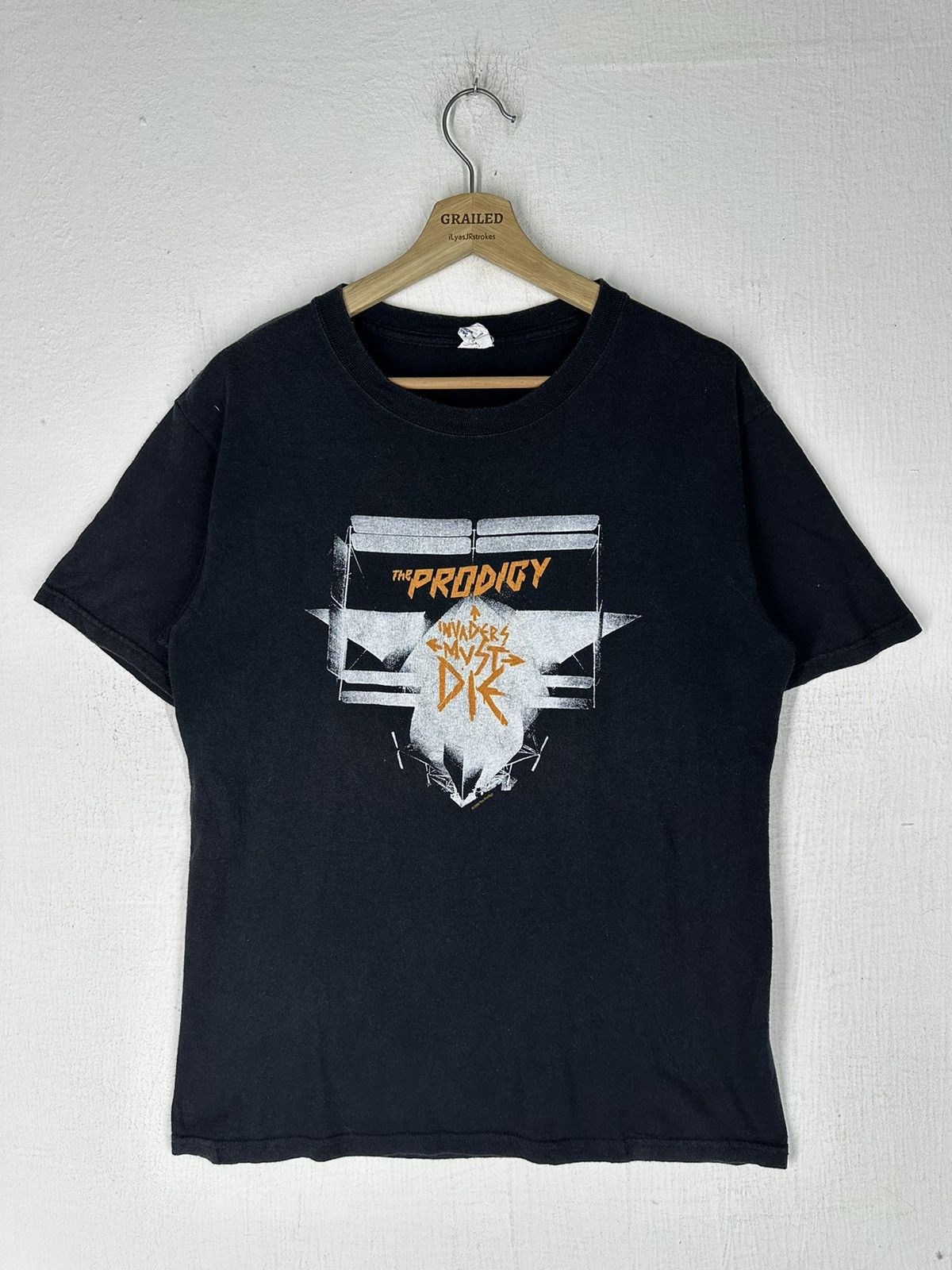 image of Band Tees x Vintage Y2K 2009 The Prodigy English Electronic Dance Music Tee in Black (Size Medium)