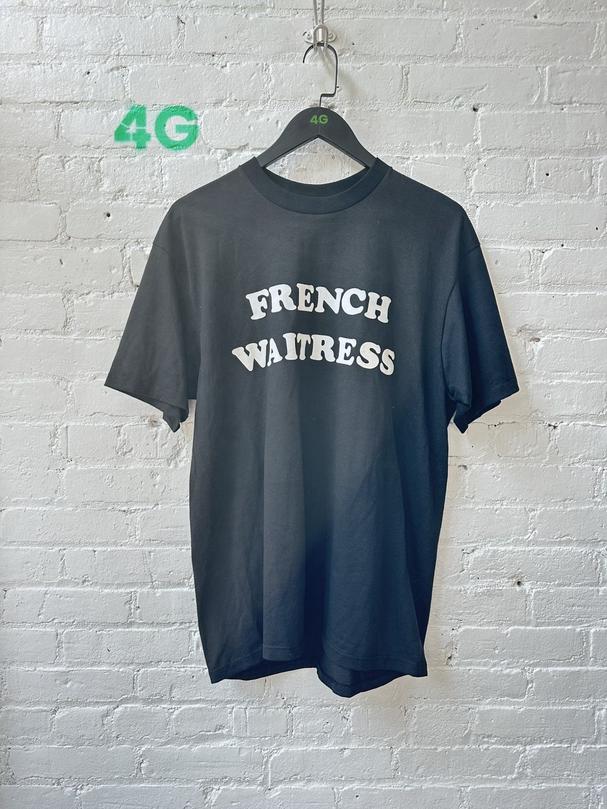 Vintage VINTAGE FRENCH WAITRESS SPELL OUT T Size US XL / EU 56 / 4 - 2 Thumbnail