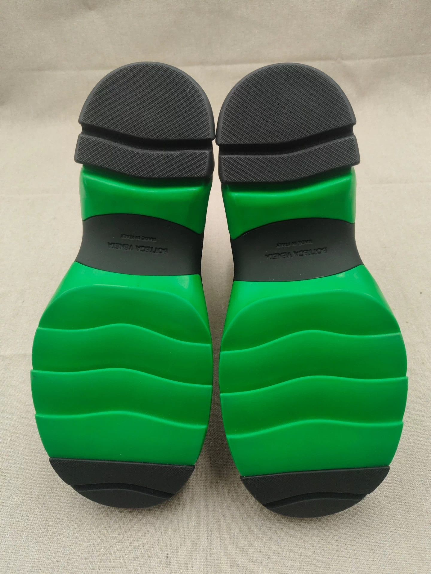 Bottega Veneta BV Black Flash Parrot Green Chelsea Boot 41 Size US 8 / EU 41 - 5 Thumbnail