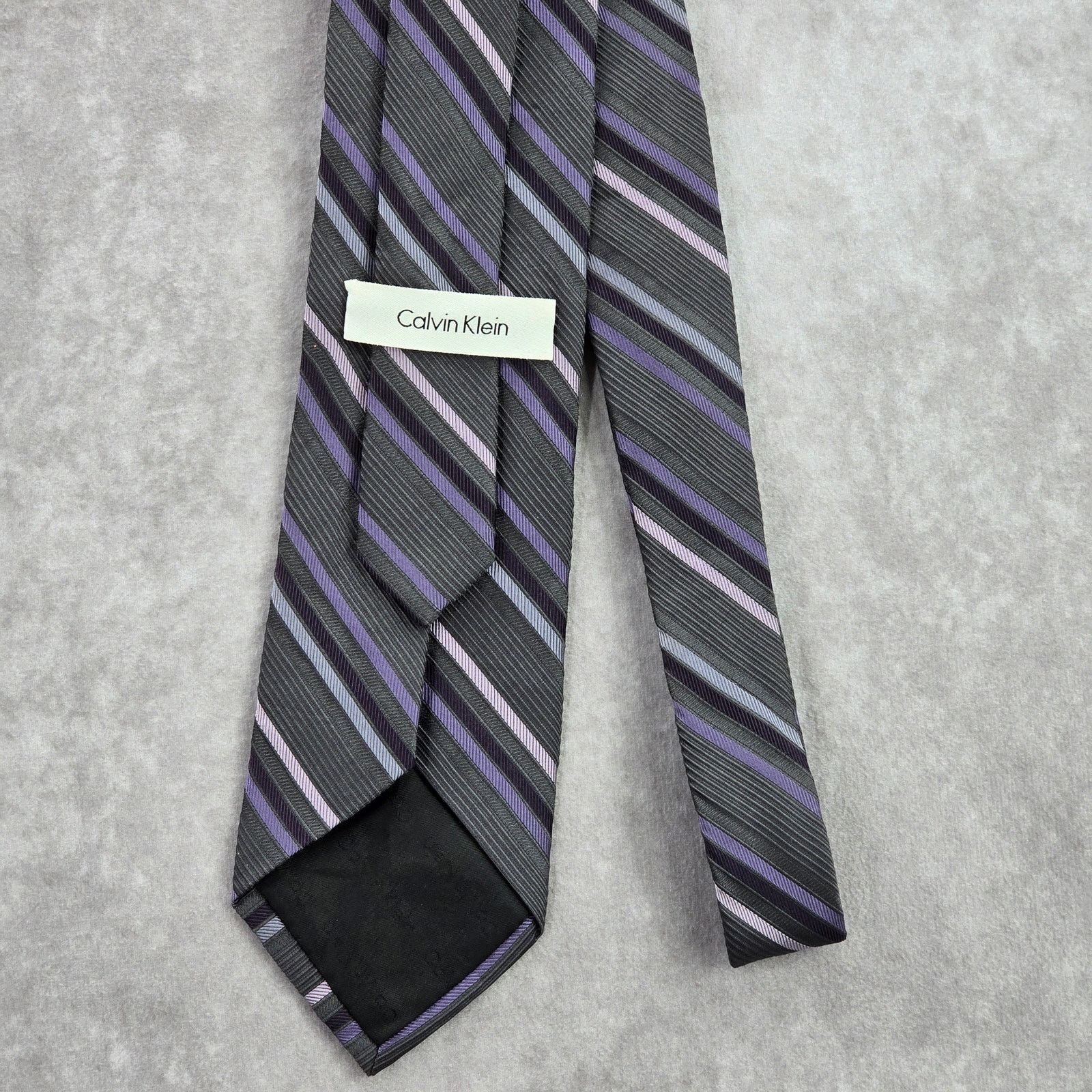 Calvin Klein Calvin Klein Gray Purple Stripe Repp Silk Neck Tie Men's Size 30 - 3 Thumbnail