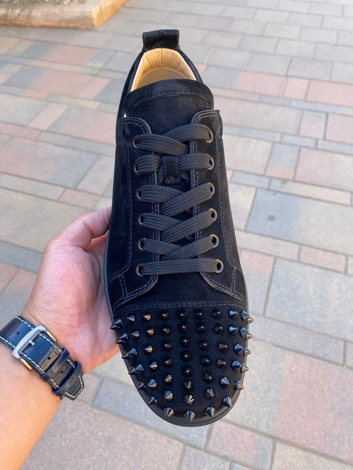 Christian Louboutin oc11z0625 Louis Junior Spikes Flat in Black Size US 11.5 / EU 44-45 - 9 Thumbnail
