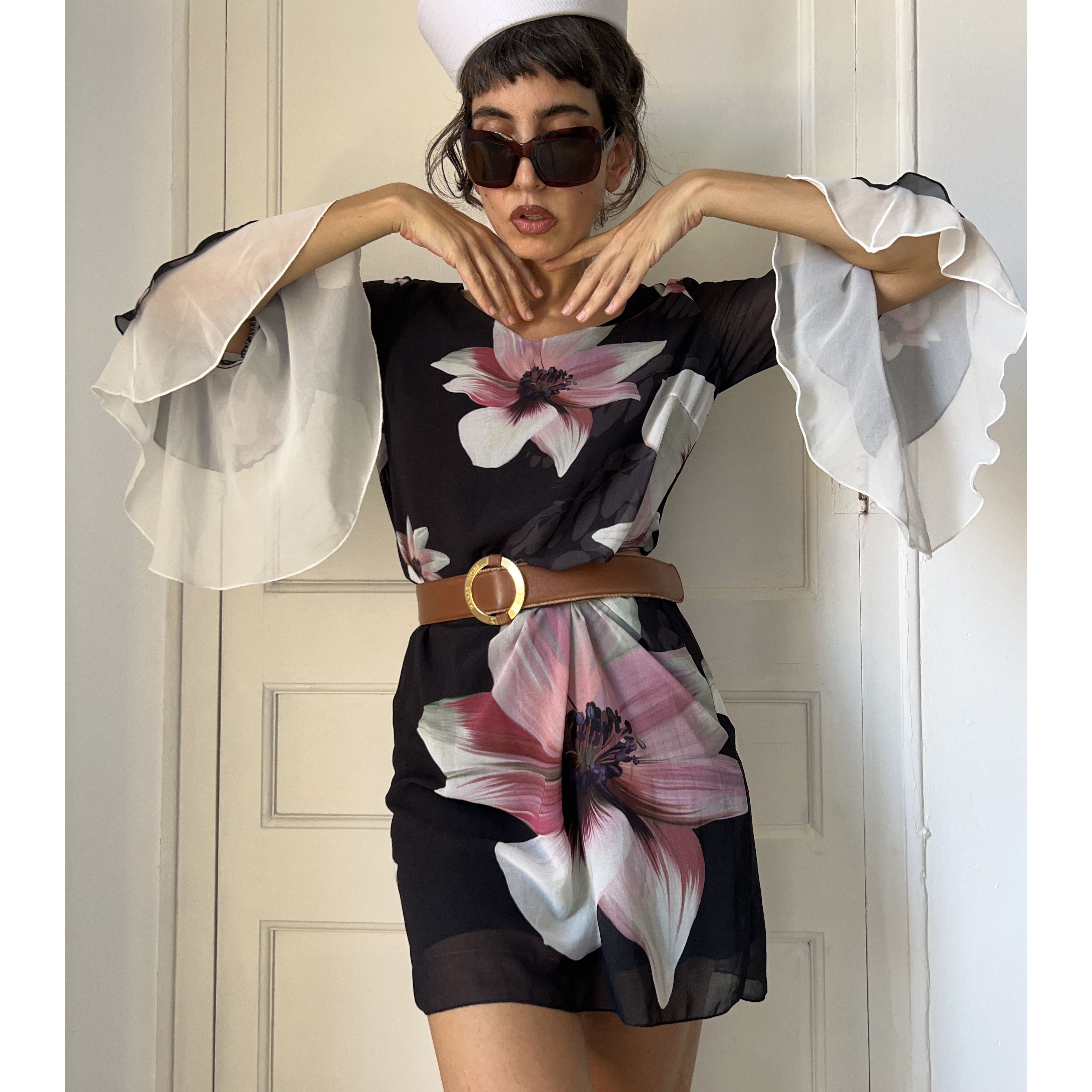 Vintage Vintage y2k ruffle sleeves black floral dress Size M / US 6-8 / IT 42-44 - 1 Thumbnail