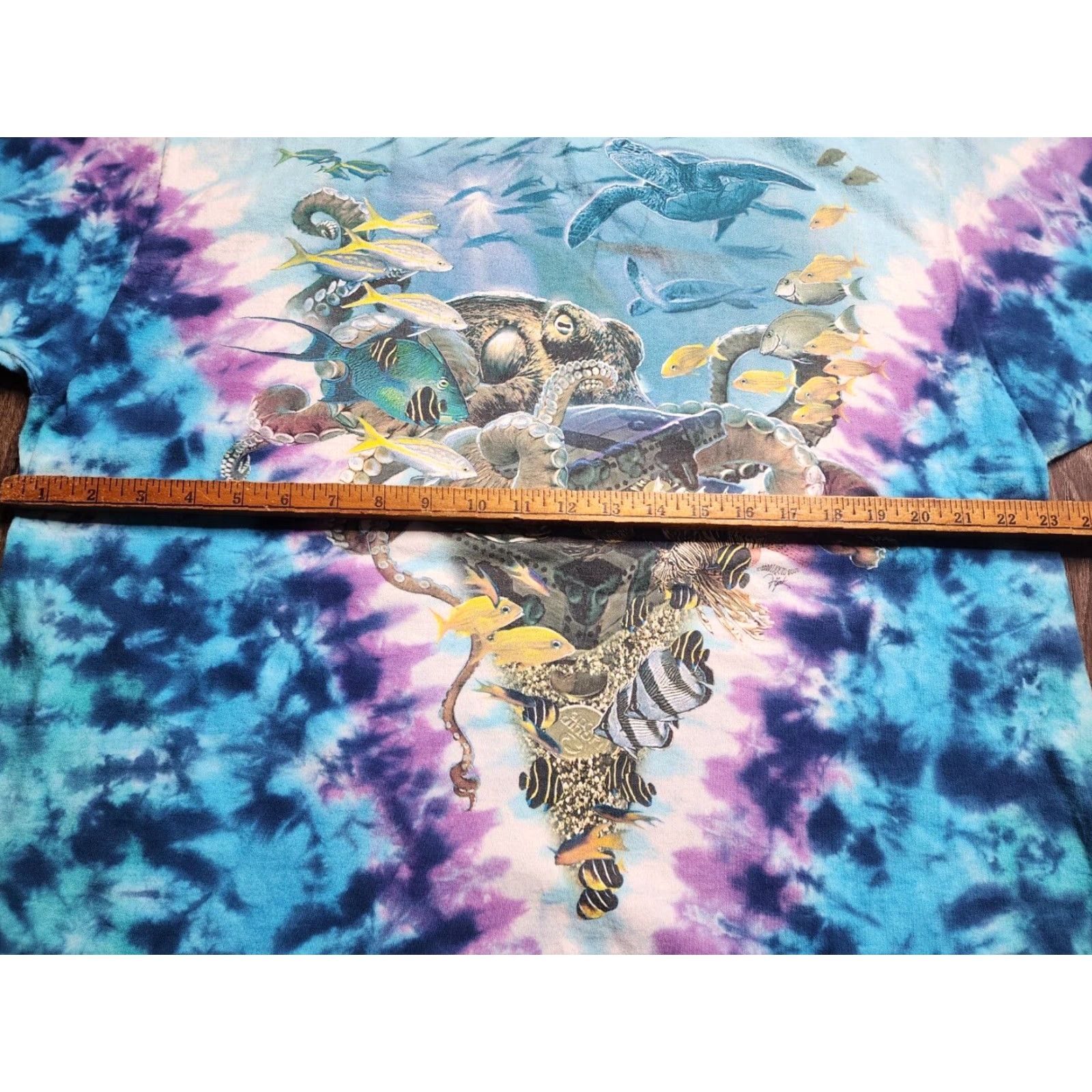 Liquid Blue VINTAGE Liquid Blue Tie Dye T Shirt Mens XL Blue 90s Hippie Ocean Dolphin Size US XL / EU 56 / 4 - 4 Thumbnail