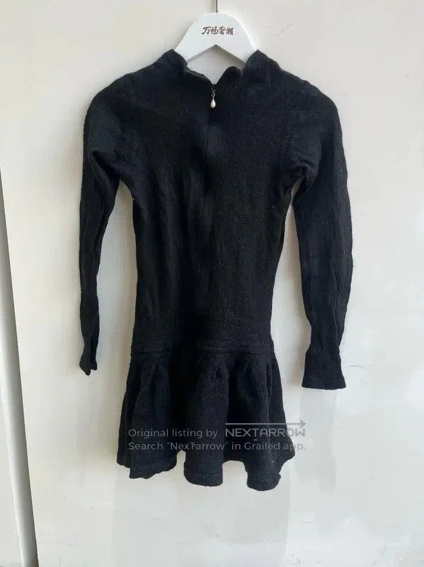 Chanel Chanel Black Long Sleeve Dress with Pearls . Size S / US 4 / IT 40 - 2 Thumbnail
