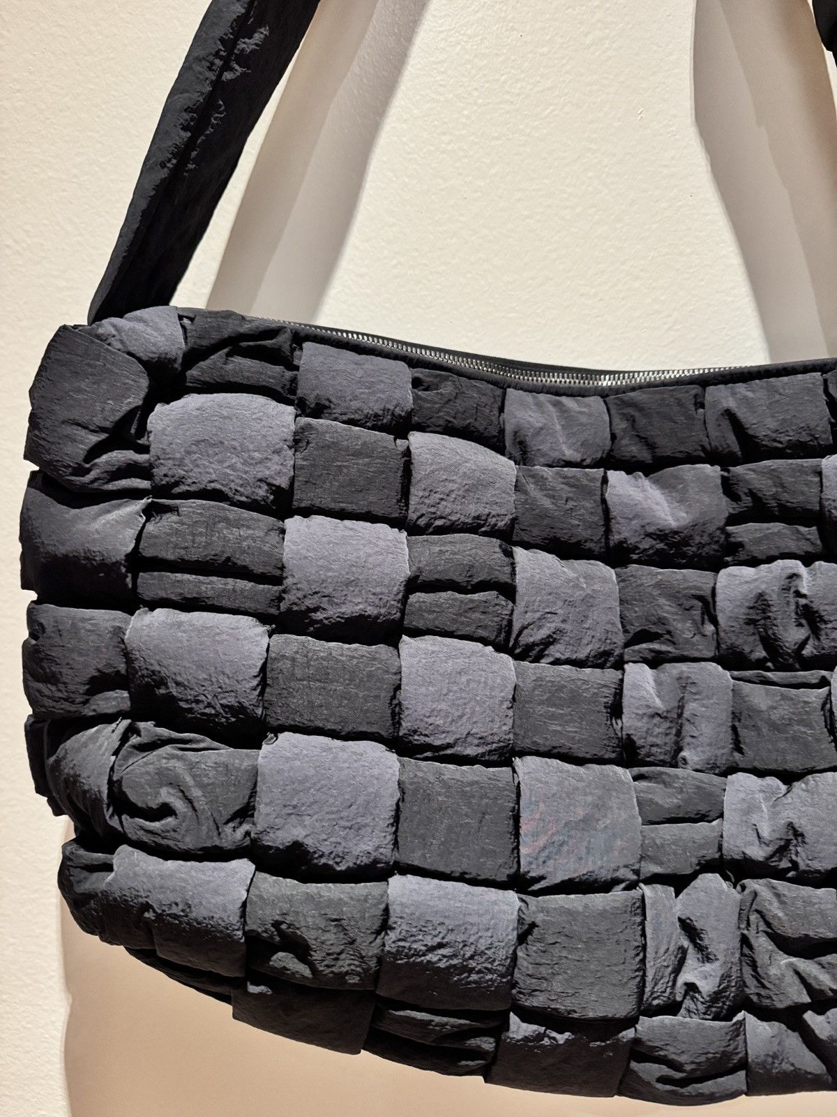 Bottega Veneta Bottega Veneta Black Padded Cassete Bag Tech Size ONE SIZE - 2 Thumbnail