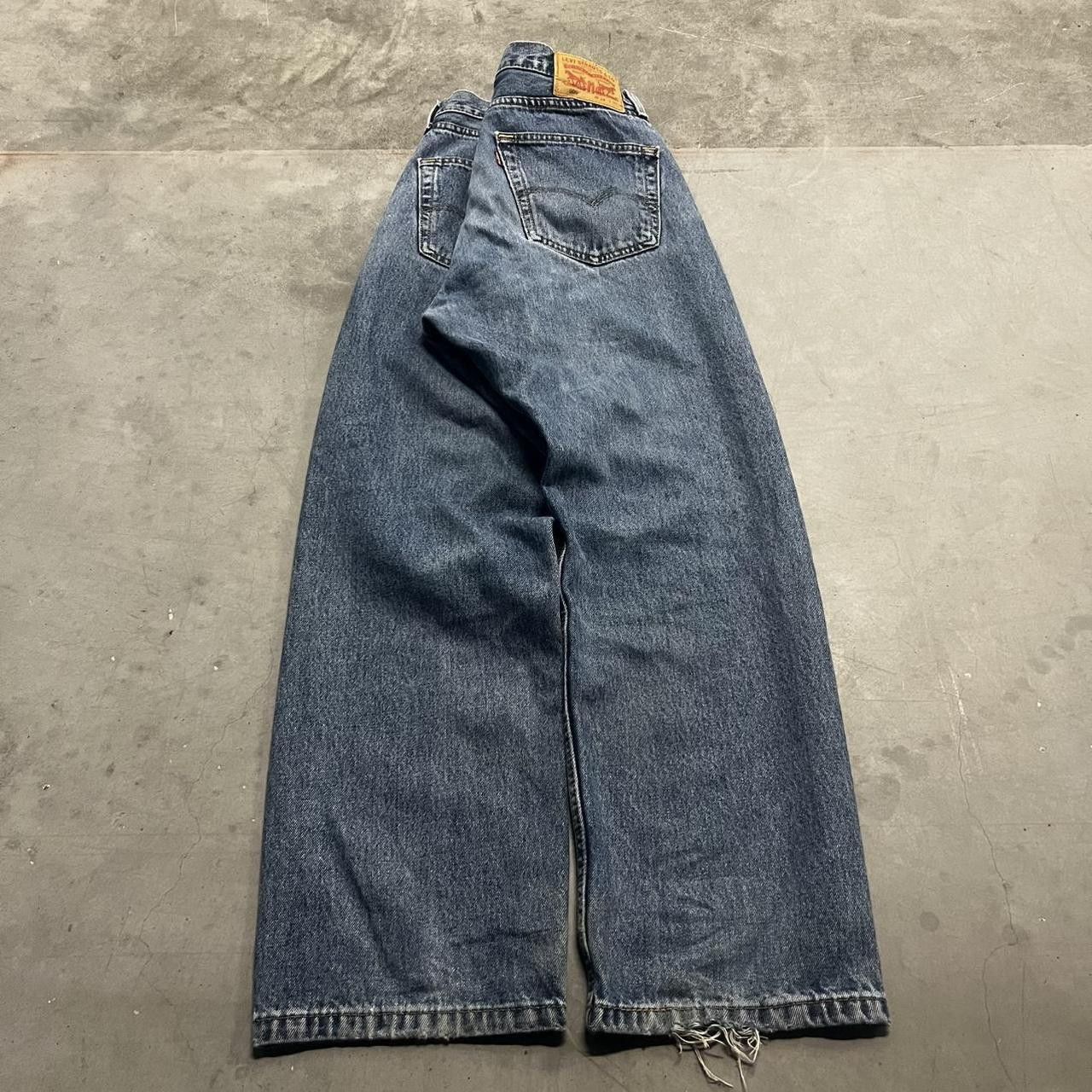 Levi's Vintage Y2K/2000s Levis Grunge Essential Medium Wash Denim Jeans! Size US 34 / EU 50 - 6 Thumbnail