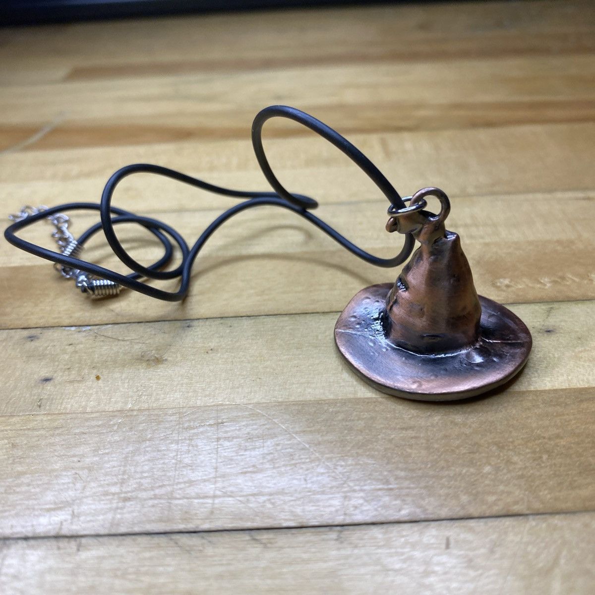 Other Harry Potter Sorting Hat Pendant Necklace Bronze Charm New Size ONE SIZE - 1 Thumbnail