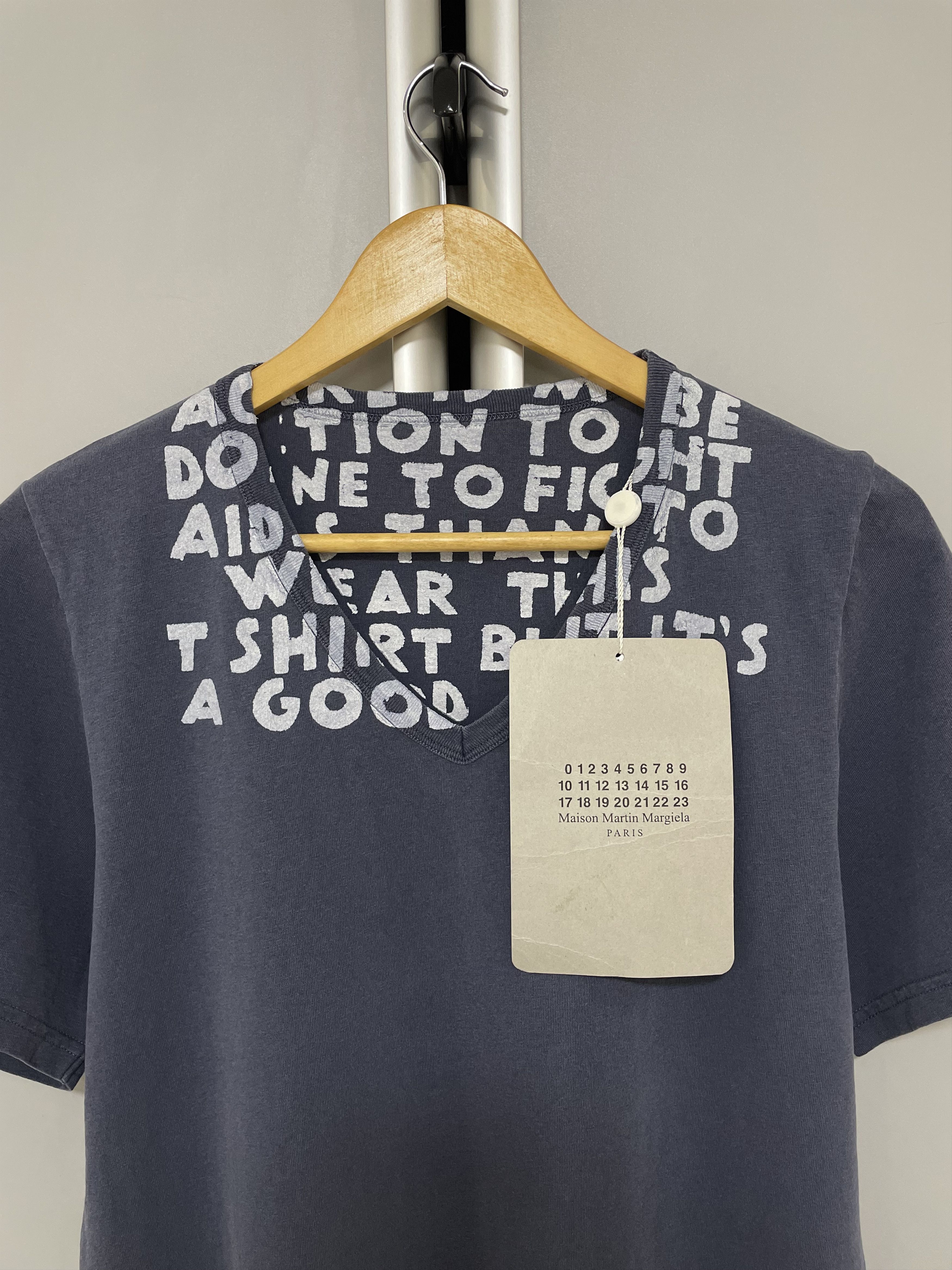 Maison Margiela MAISON MARTIN MARGIELA AIDS Awareness T-Shirt Tee Washed Size US S / EU 44-46 / 1 - 5 Thumbnail