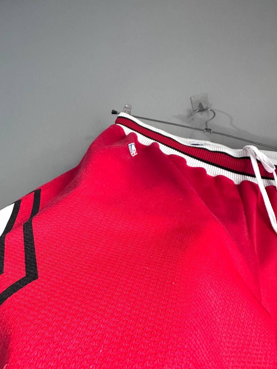 Champion Vintage Champion Chicago Bulls 90s NBA Basketball Shorts, L Size US 34 / EU 50 - 17 Thumbnail