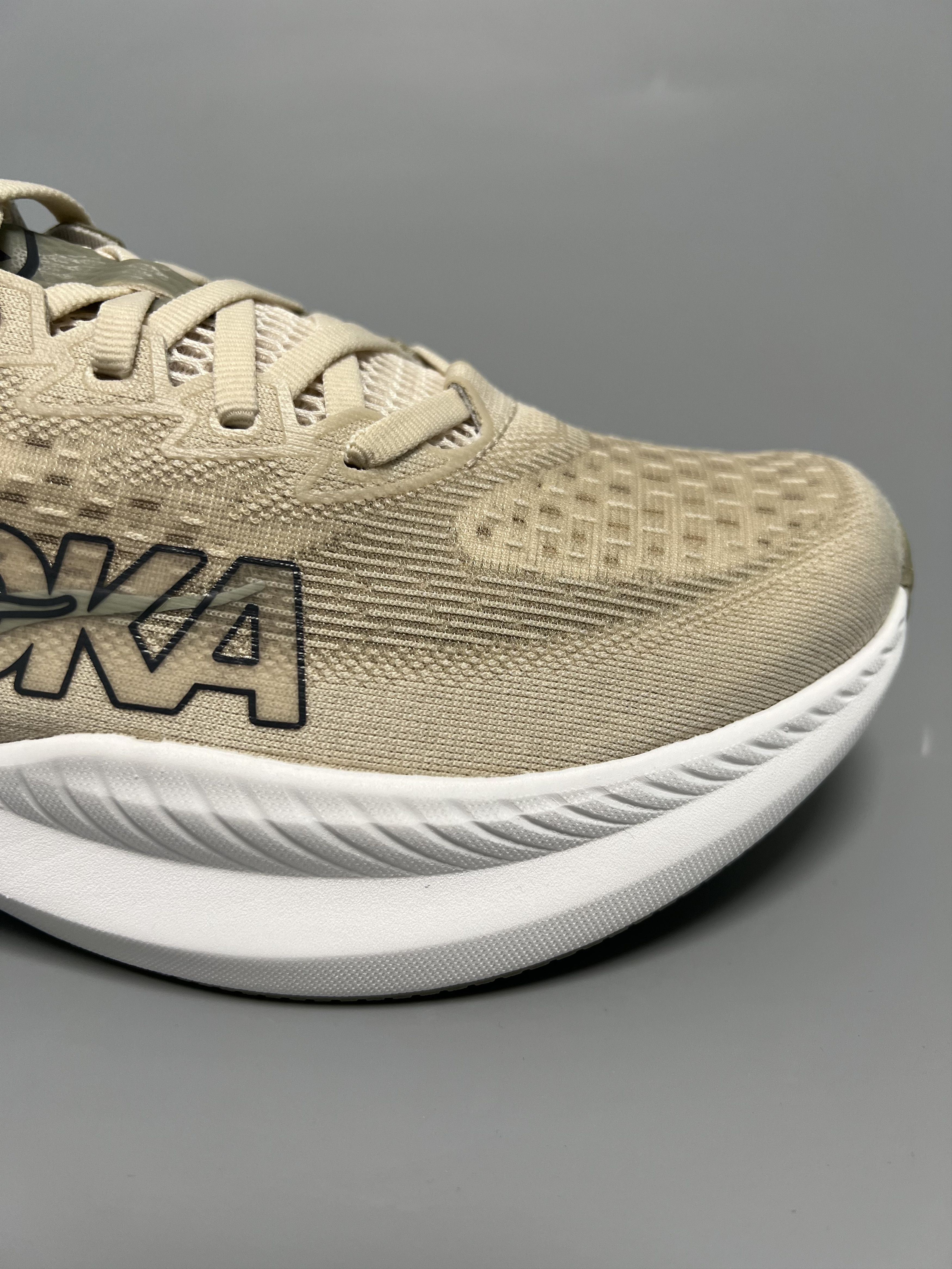 Hoka 9D Hoka One One Mach 6 Men's Running Shoes 1147790-OKB Size US 9 / EU 42 - 13 Thumbnail