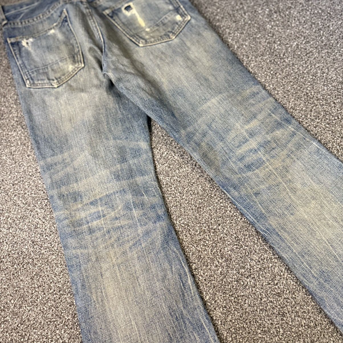 Seditionaries 🔥🔥 Distressed 2009 Gap Slim Fit Boot Thrashed Denim Size US 30 / EU 46 - 9 Thumbnail