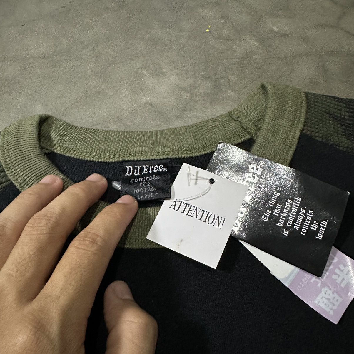 Japanese Brand DJ FREE TRIBAL DESIGN POEM REGLAN CAMO LONGSLEEVE Size US L / EU 52-54 / 3 - 6 Thumbnail