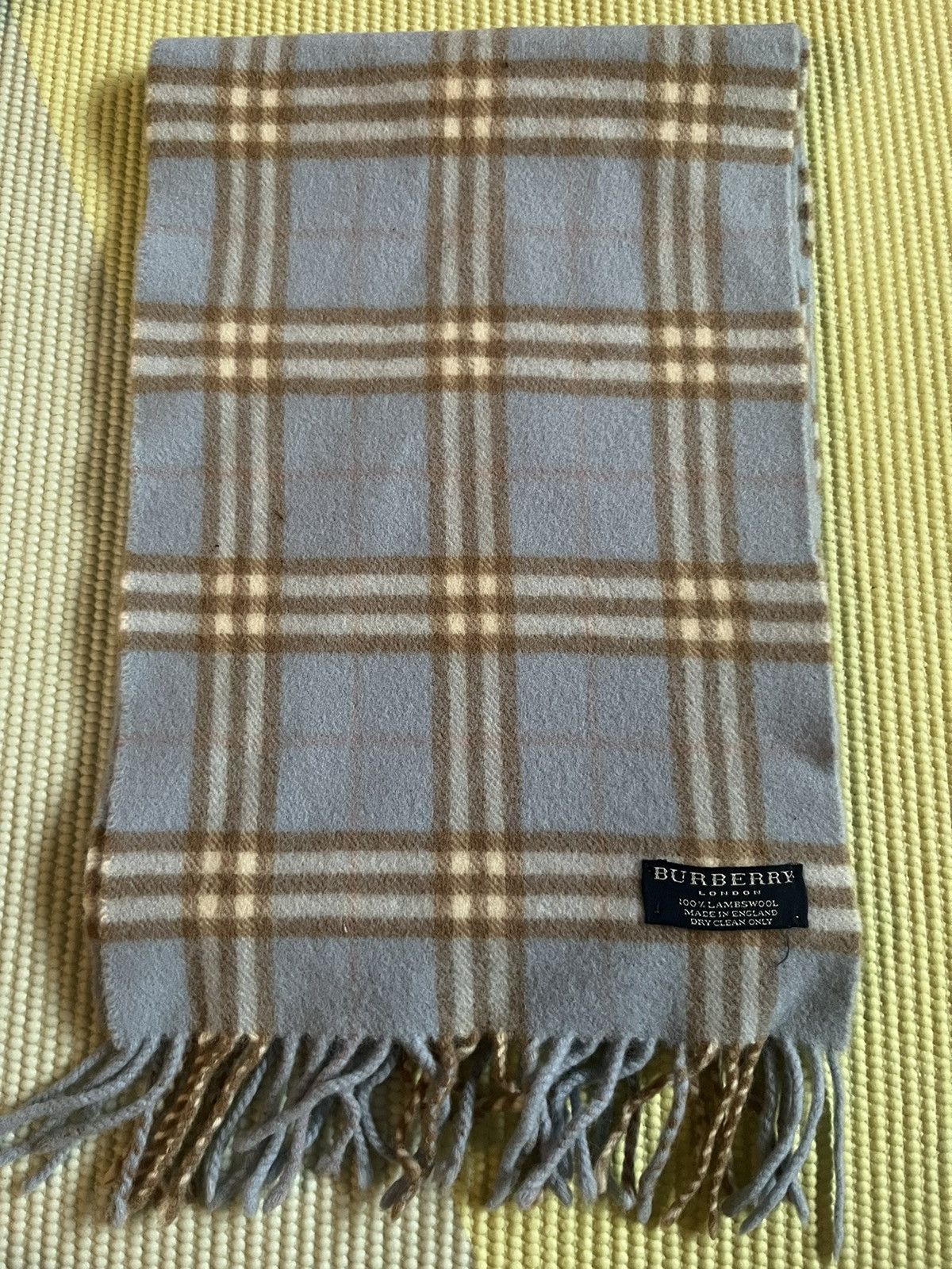 Burberry × Vintage Burberry Sky Blue Nova Check Scarf Size ONE SIZE - 1 Thumbnail