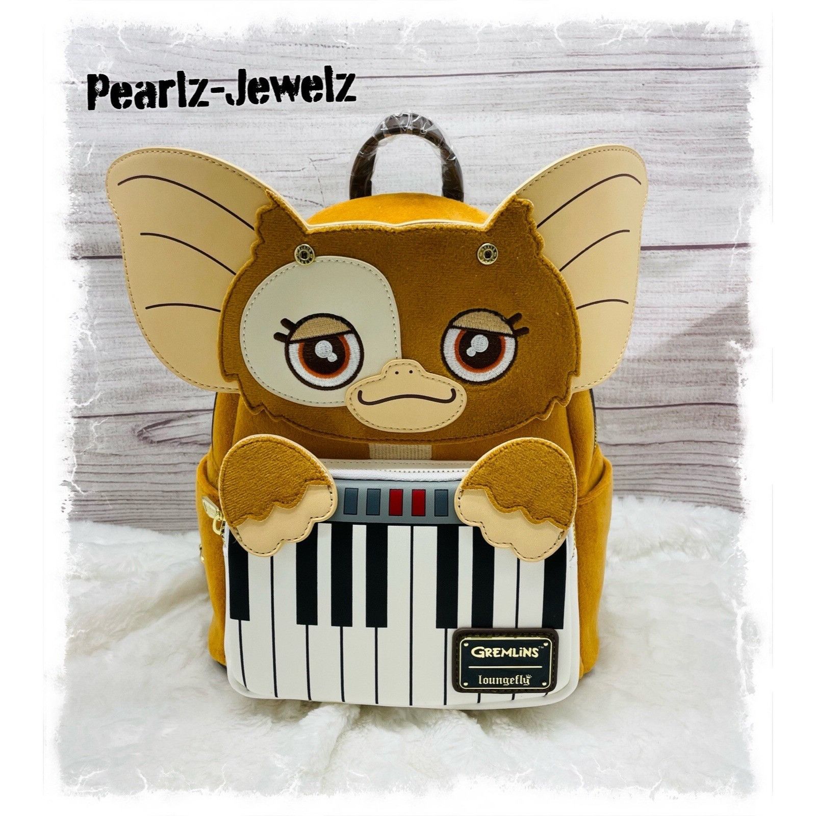 Disney Loungefly Gremlins Gizmo Santa Christmas Cosplay Figural Min Size ONE SIZE - 1 Thumbnail