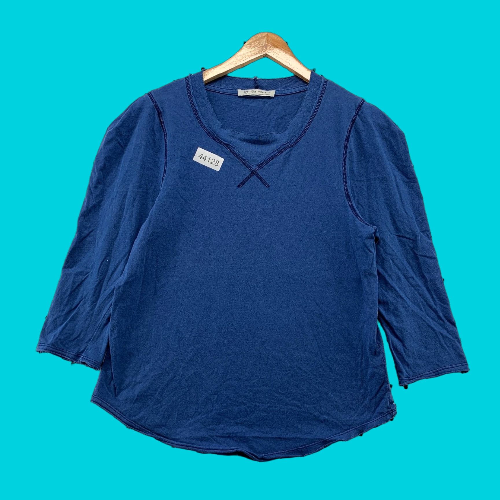 Vintage We The Free Top Womens Large Blue 3/4 Sleeve Pullover Size L / US 10 / IT 46 - 1 Thumbnail