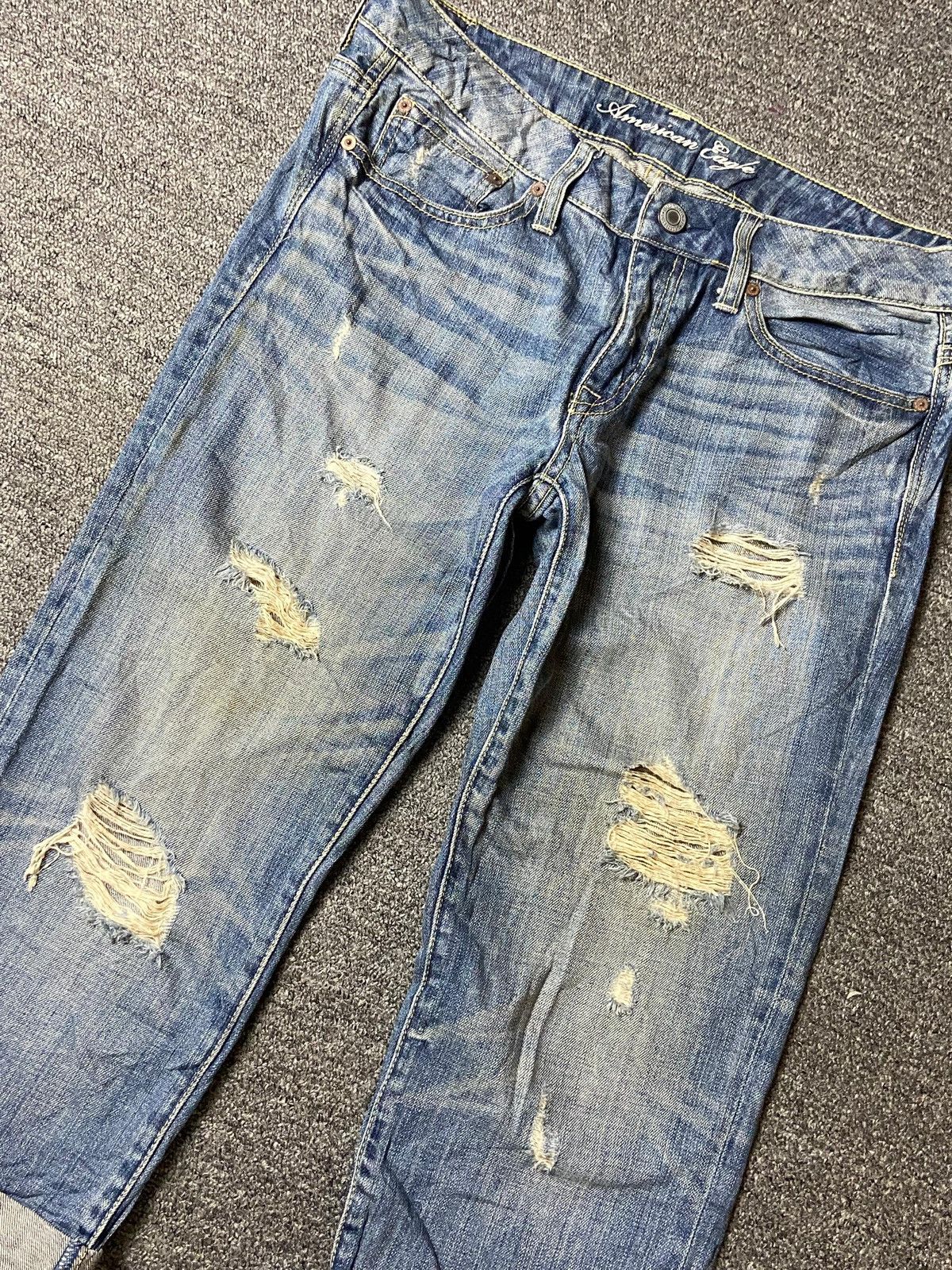 American Eagle Outfitters × Vintage American Eagle Distressed Denim Crop Ripped Jeans (123) Size US 33 - 9 Thumbnail