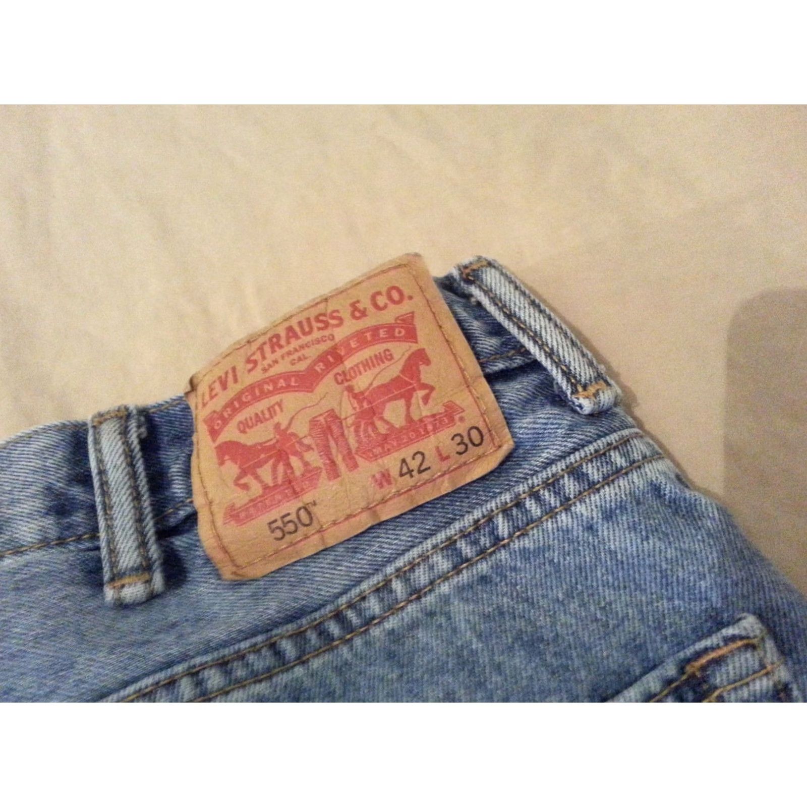 Levi's VINTAGE? Mens Levi's 550 Jeans 42x30 Denim Blue Relaxed Straight 40x30 Mens Jeans Regular 42 30 Blue Levi's 550 Relaxed Denim Jeans Mens Size US 42 / EU 58 - 3 Thumbnail