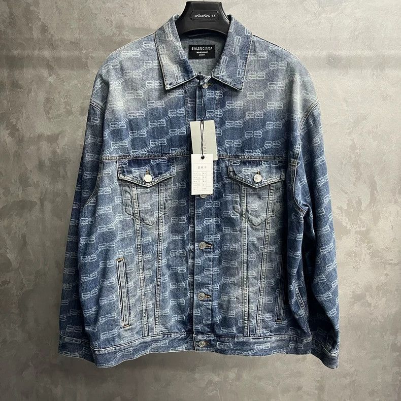 Balenciaga Balenciaga blue logo full print single breasted lapel denim Size US M / EU 48-50 / 2 - 1 Thumbnail