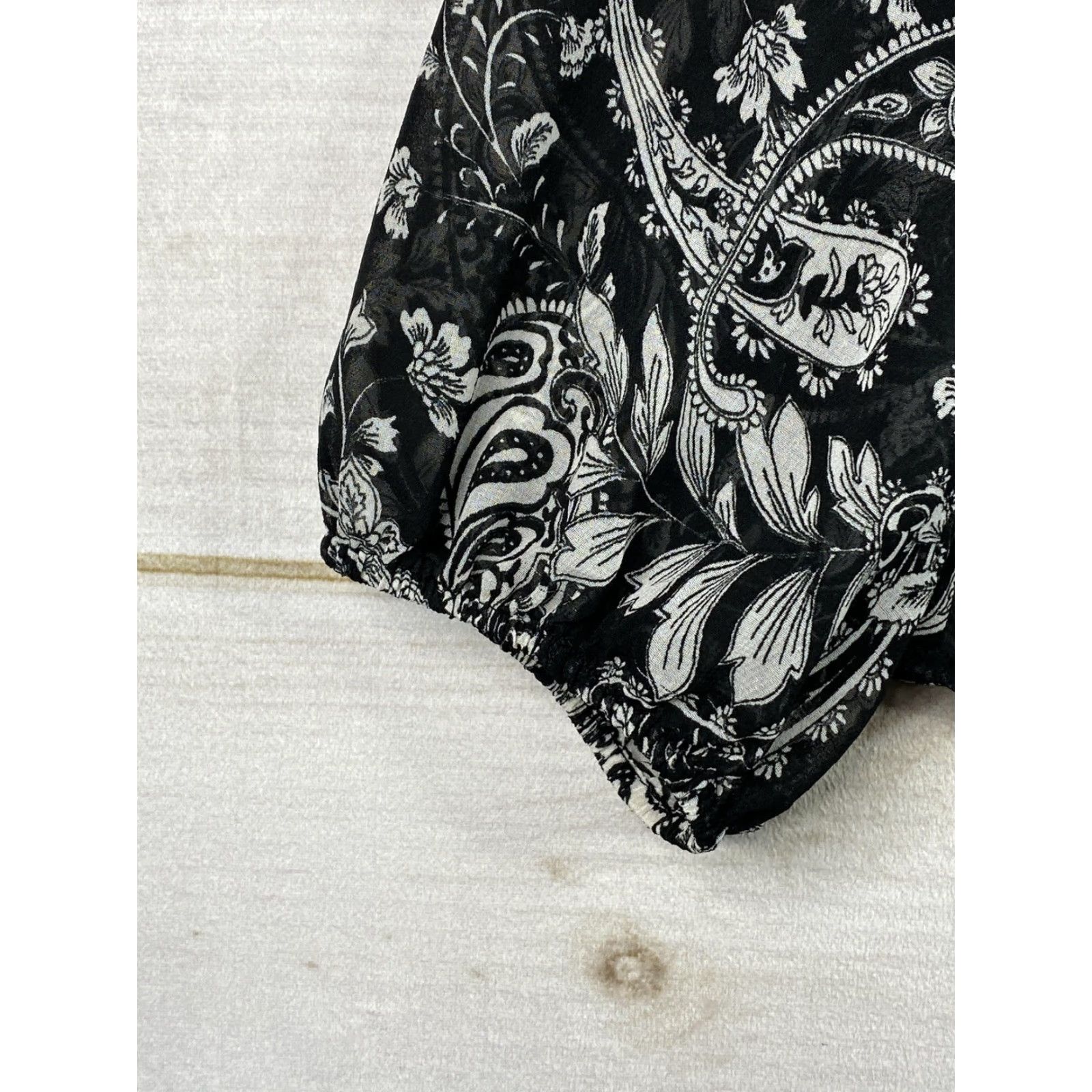 Vintage a.n.a Blouse Top Womens XL Black White Mock Neck Long Sleeve Sheer Geometric Chambray Polyester Button Pullover Casual Occasion Size XL / US 12-14 / IT 48-50 - 4 Thumbnail
