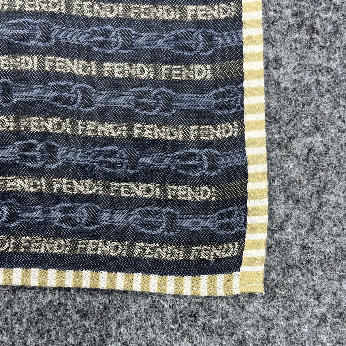 Vintage Fendi Handkerchief / Bandana / Neckerchief B1731 Size ONE SIZE - 2 Thumbnail