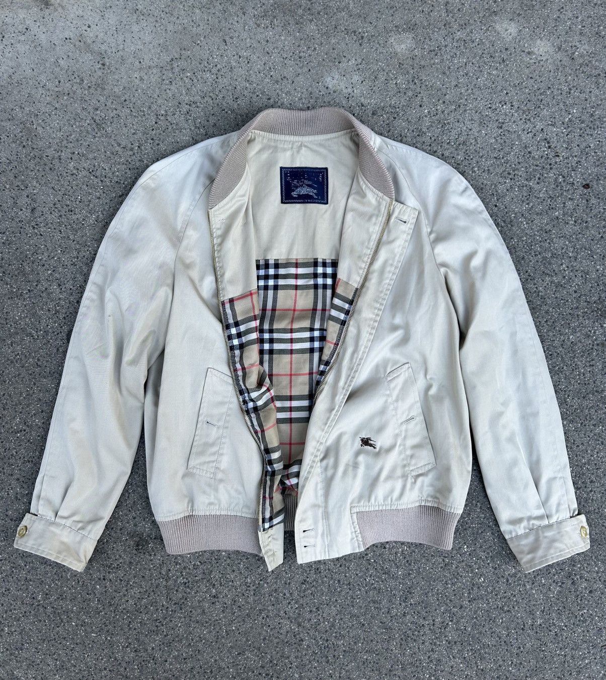 Burberry Vintage Burberry’s beige Jacket with small logo streetwear Size US M / EU 48-50 / 2 - 10 Thumbnail