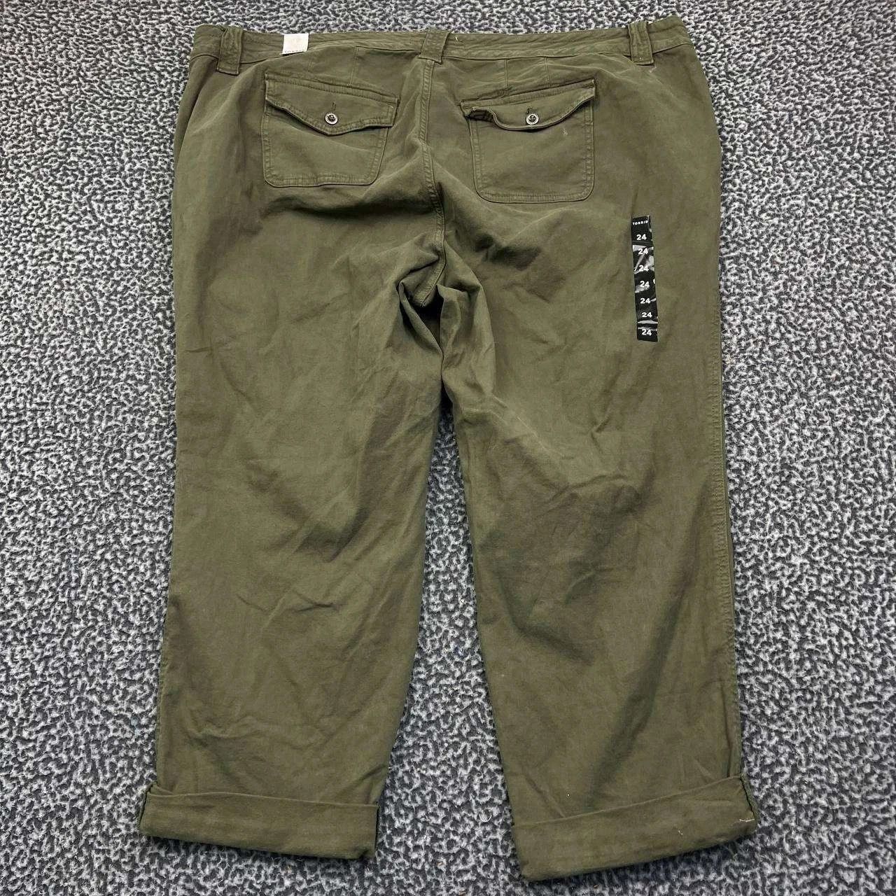 Torrid Torrid Cropped Pants Women 24 Green Pockets Outdoor 48x25 Size 24" / US 00 / IT 34 - 2 Thumbnail