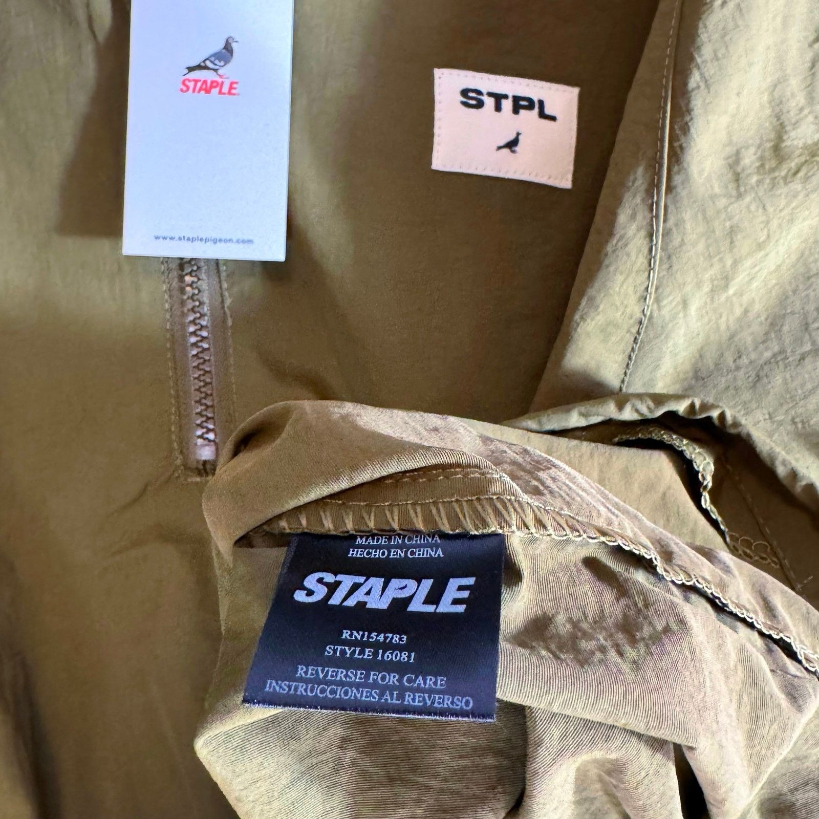 Staple •NWT• Staple Pigeon Jacket Windbreaker Jacket in Olive • XL Size US XL / EU 56 / 4 - 4 Thumbnail