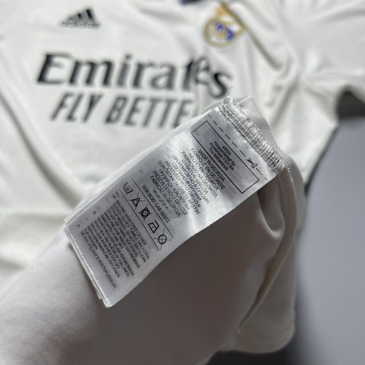 Adidas REAL MADRID ADIDAS 2022/2023 FOOTBALL HOME JERSEY #8 KROOS Size US L / EU 52-54 / 3 - 10 Thumbnail
