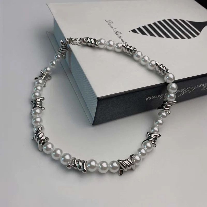 Jewelry × Vintage Punk Imitation Pearl Thorns Chain Necklace Size ONE SIZE - 4 Thumbnail