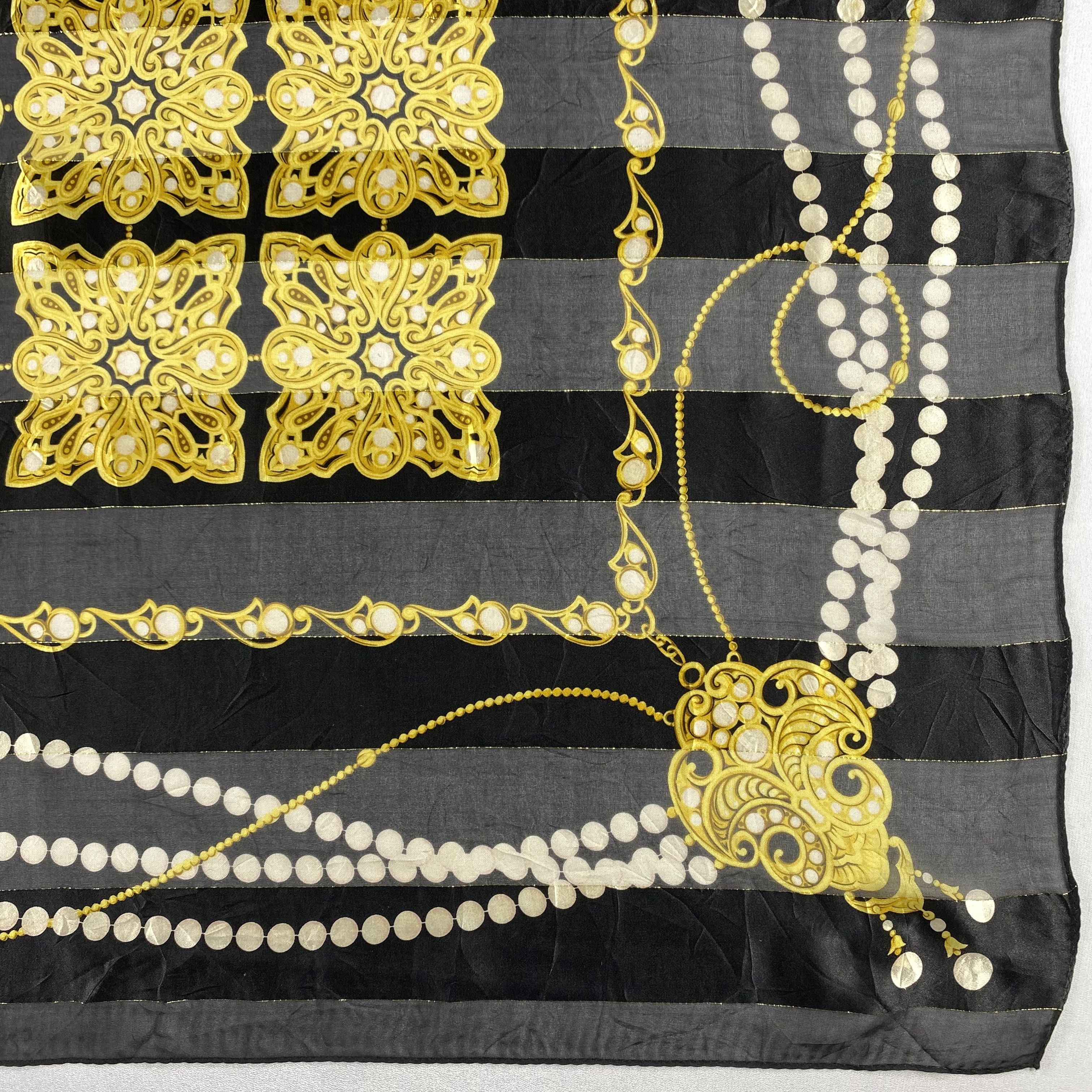 Japanese Brand × Vintage Vintage Italian Silk Scarf Hand Rolled Chain SS078 Size ONE SIZE - 2 Thumbnail