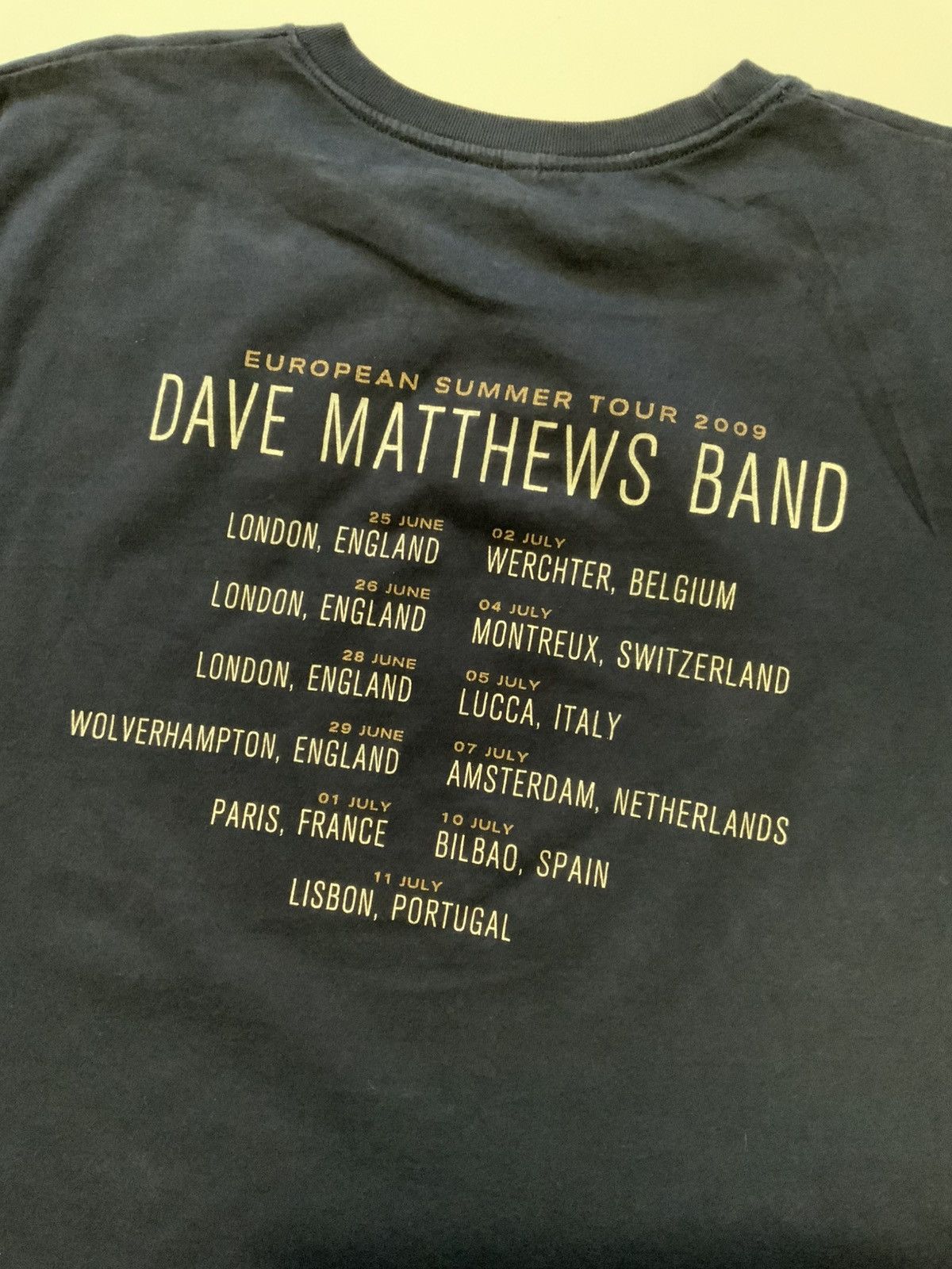 Band Tees Dave Matthews Band 2009 European Live Tour Rock Band T-Shirt Size US L / EU 52-54 / 3 - 7 Thumbnail