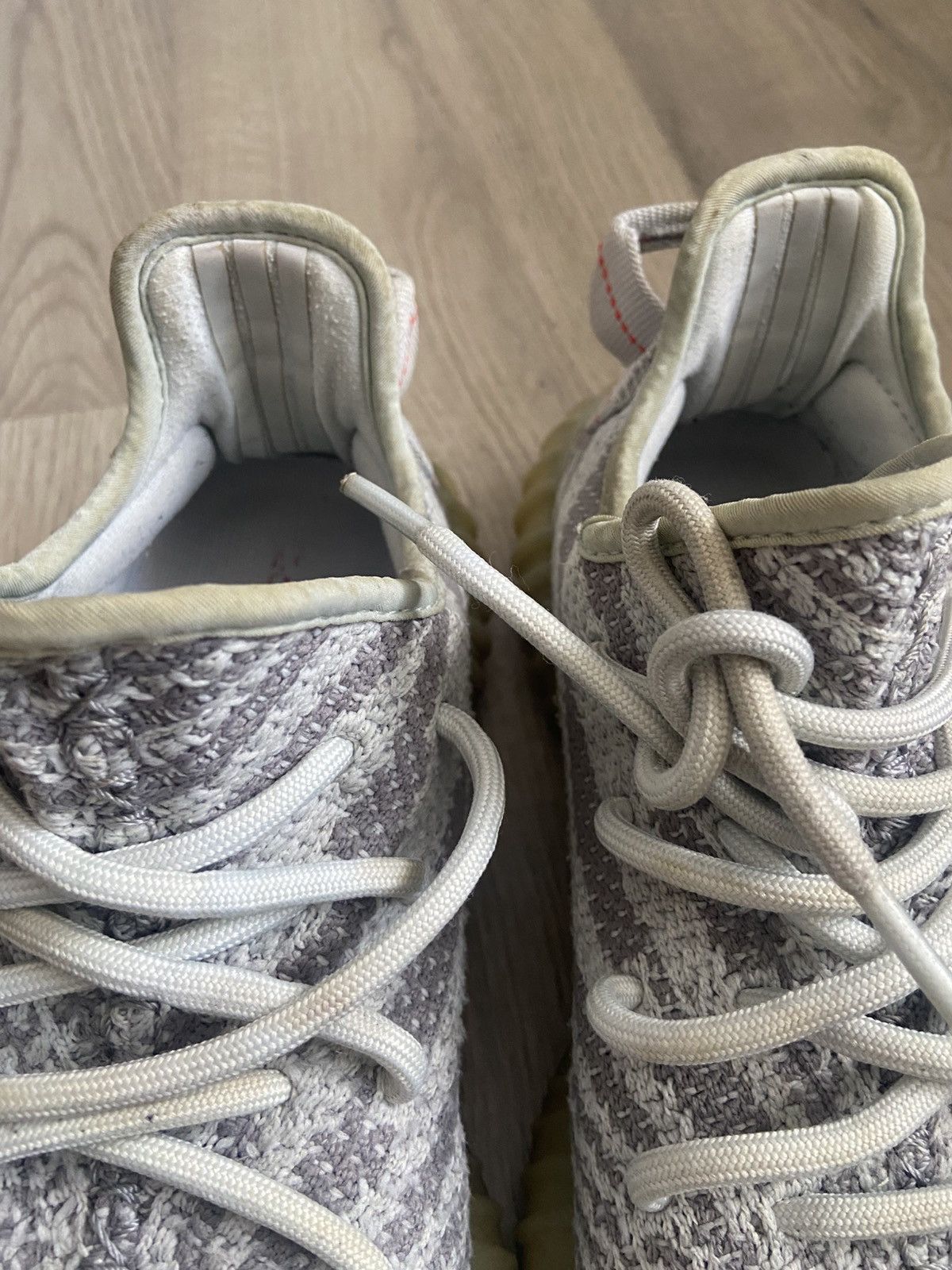 Yeezy Adidas Yeezy Boost 350 V2 Low Blue Tint Size US 8 / EU 41 - 5 Thumbnail