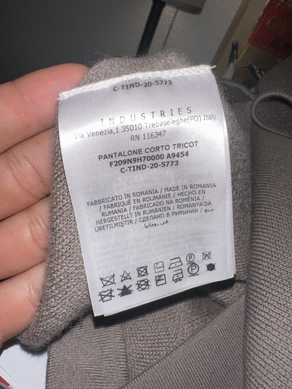 Moncler × Rick Owens Rick Owens Taupe Moncler Edition Cashmere Sisy Shorts Size US 30 / EU 46 - 3 Thumbnail
