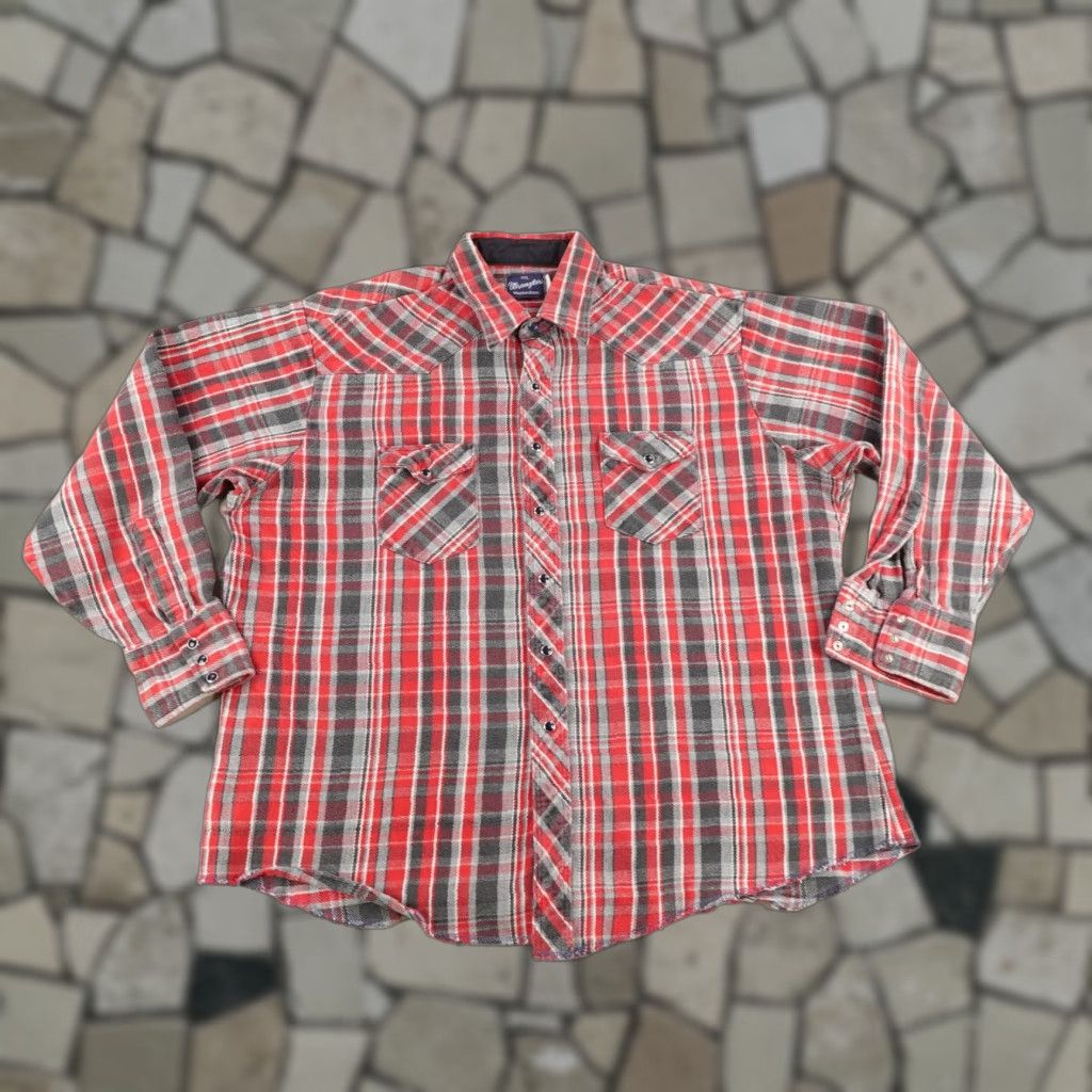 Wrangler VINTAGE Wrangler Shirt Men 2XL Red Plaid Flannel Western Pearl Snap Heavyweight 90s Size US XXL / EU 58 / 5 - 1 Thumbnail