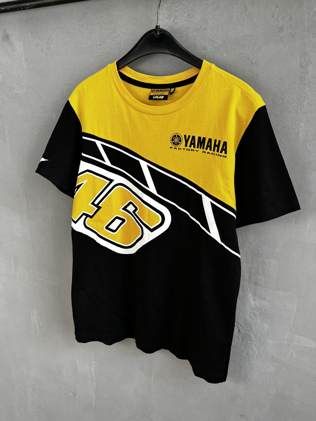 Yamaha Yamaha Vale 46 Y2k Racing Japanese Streetwear Style t-shirt Size US M / EU 48-50 / 2 - 1 Thumbnail