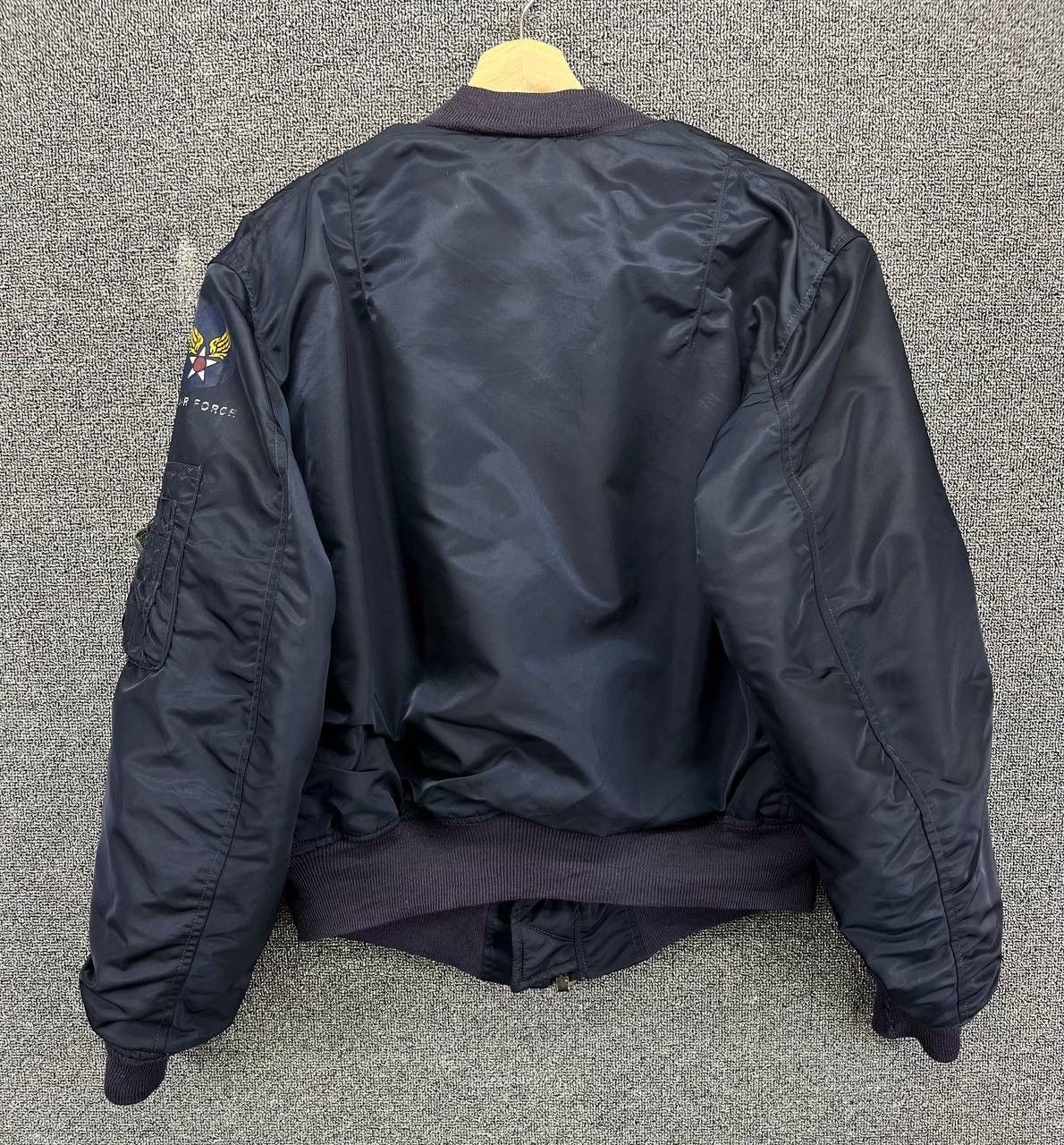 Alpha Industries × Vintage Vintage Alpha Industries U.S Air Force Rare Bomber Jacket Size US L / EU 52-54 / 3 - 7 Thumbnail